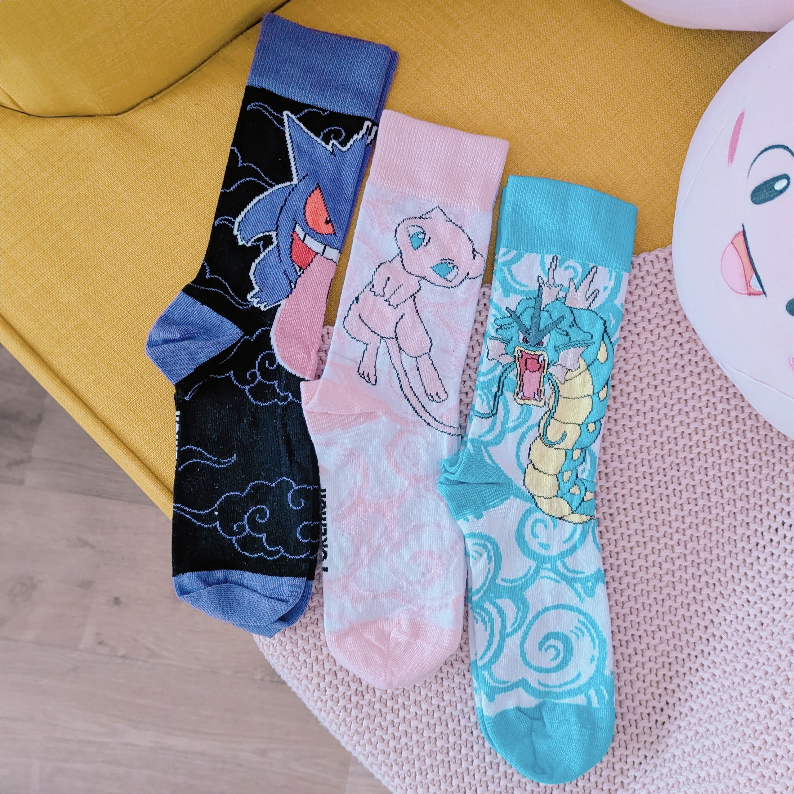 Image produit Pokémon - Lot de 3 chaussettes Gengar, Mew et Léviator