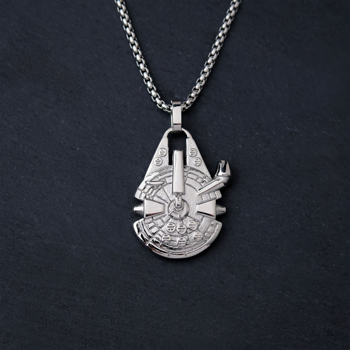 Image produit Collier Faucon Millenium - Star Wars