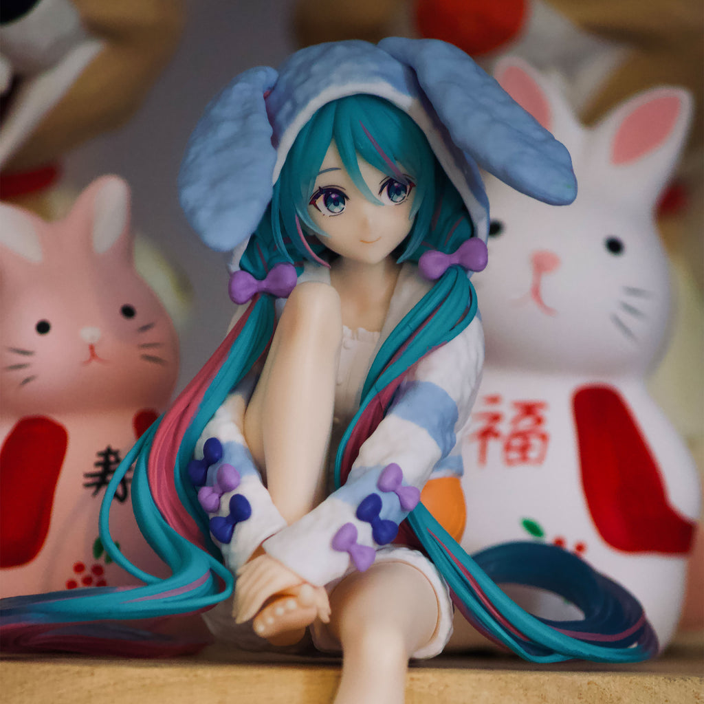 Image produit Hatsune Miku - Miku Rabbit Ear Hood Pajama Blue Noodle Stopper Figurine