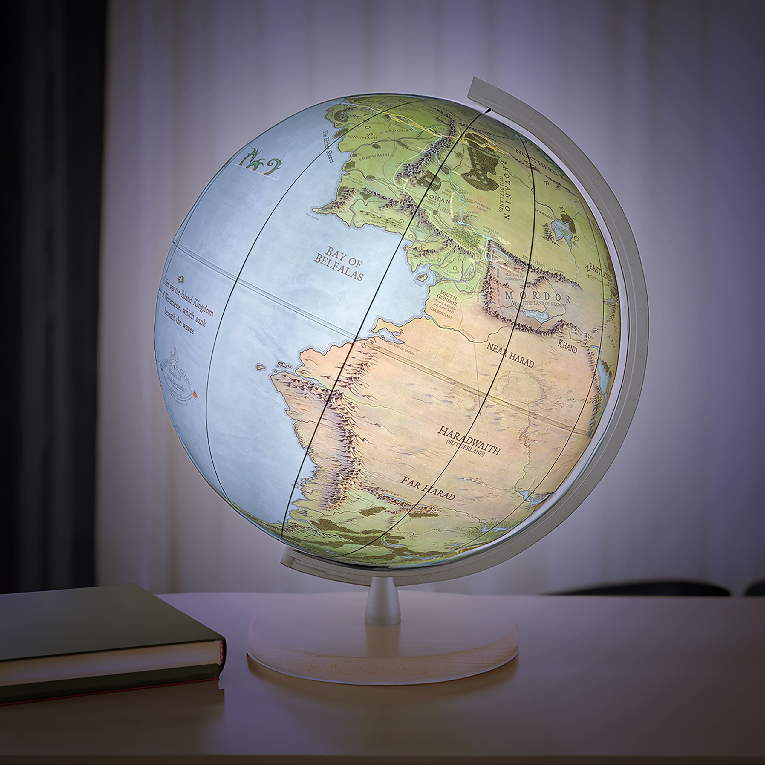Image produit Le Seigneur des Anneaux - Globe de la Terre du Milieu avec lumière 30cm