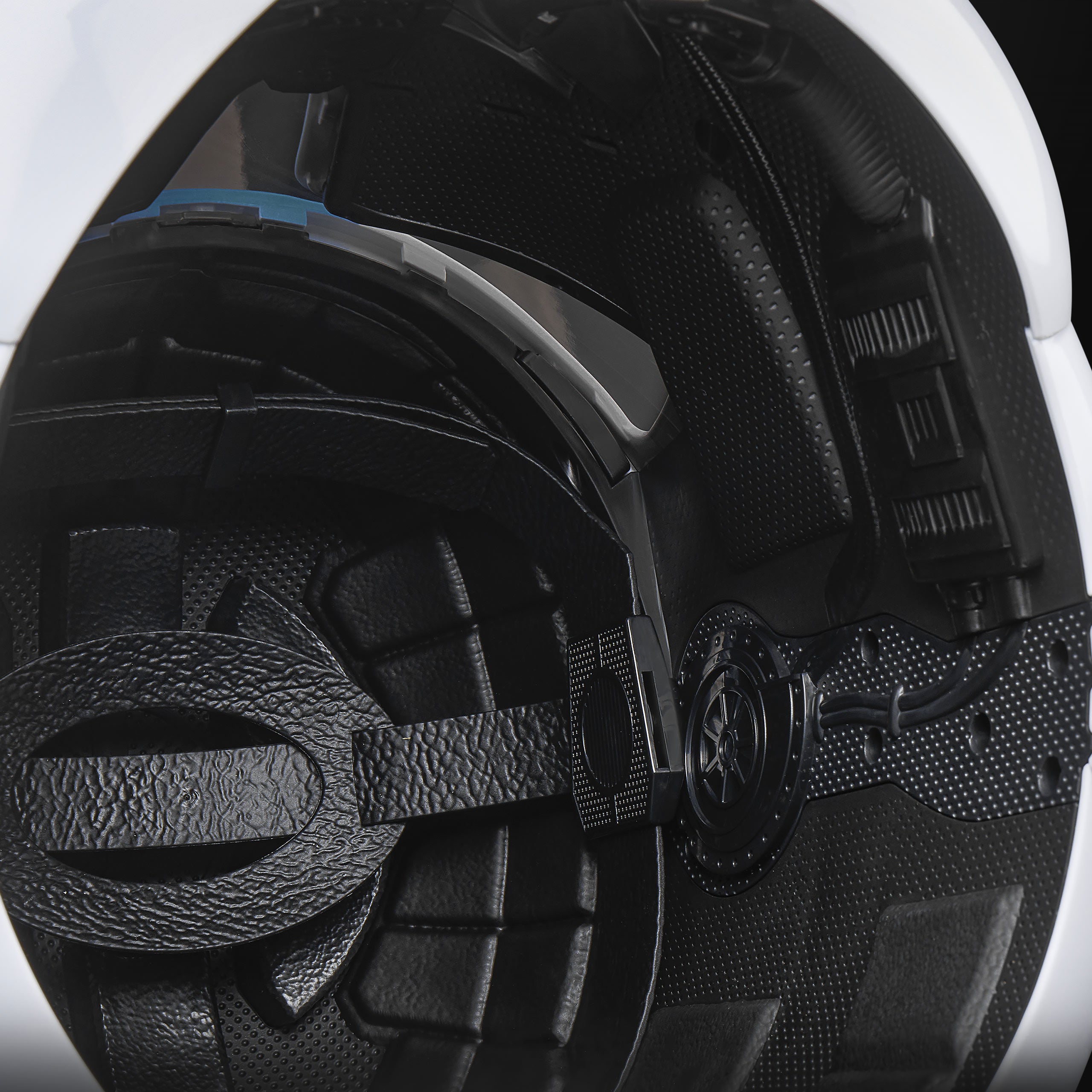 Image produit Star Wars – Réplique de casque Clone Trooper Légion 501 avec effets sonores