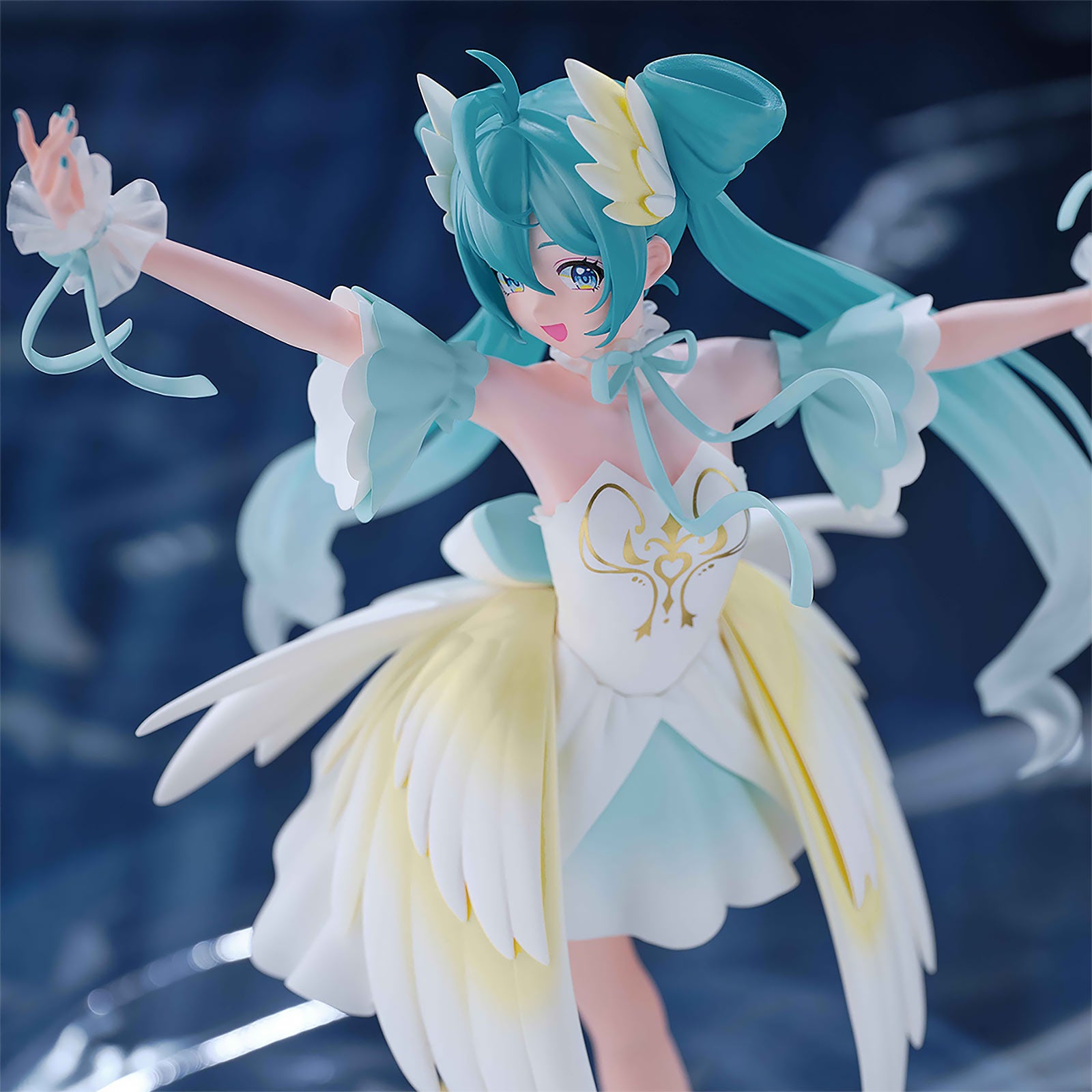 Image produit Hatsune Miku - Figurine Swan Lake Evolve