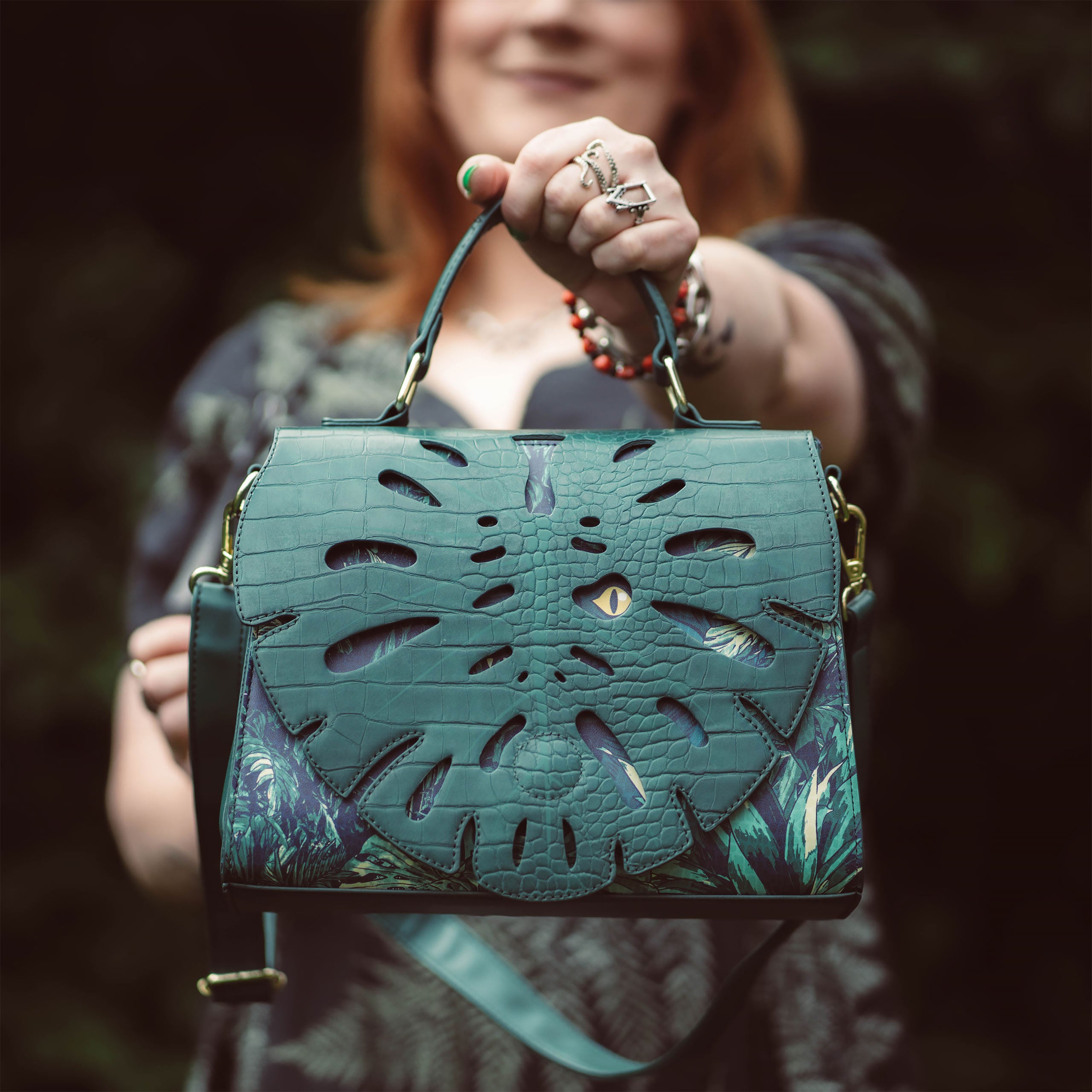 Image produit Sac bandoulière Velociraptor Glow in the Dark - Jurassic World