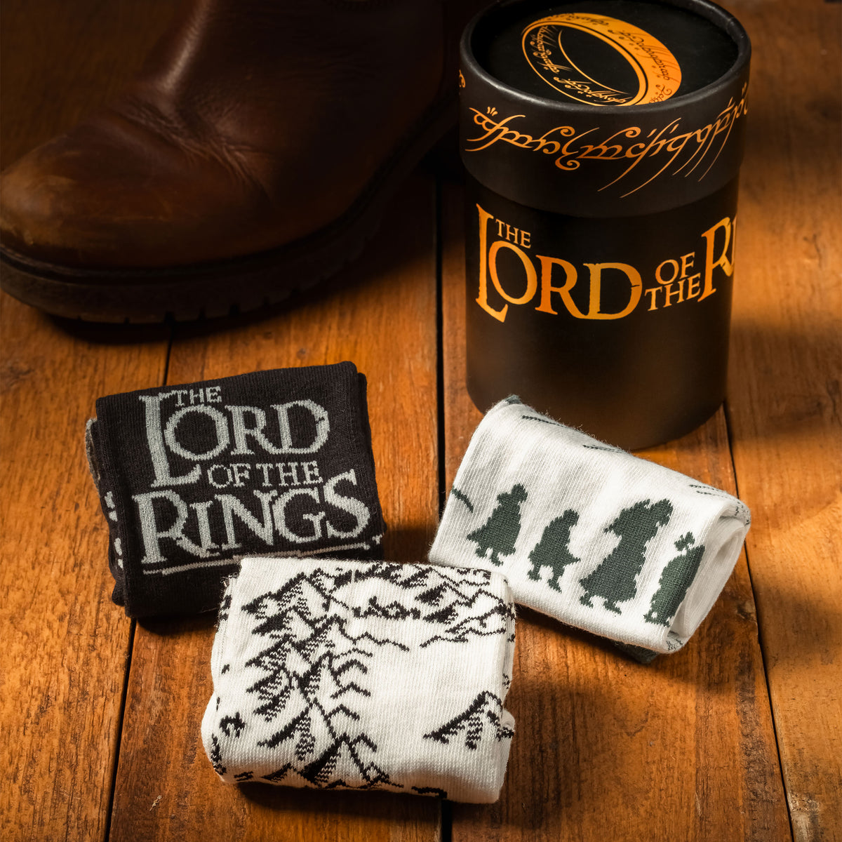 Image produit Le Seigneur des Anneaux - Les Compagnons chaussettes lot de 3 dans une boîte cadeau