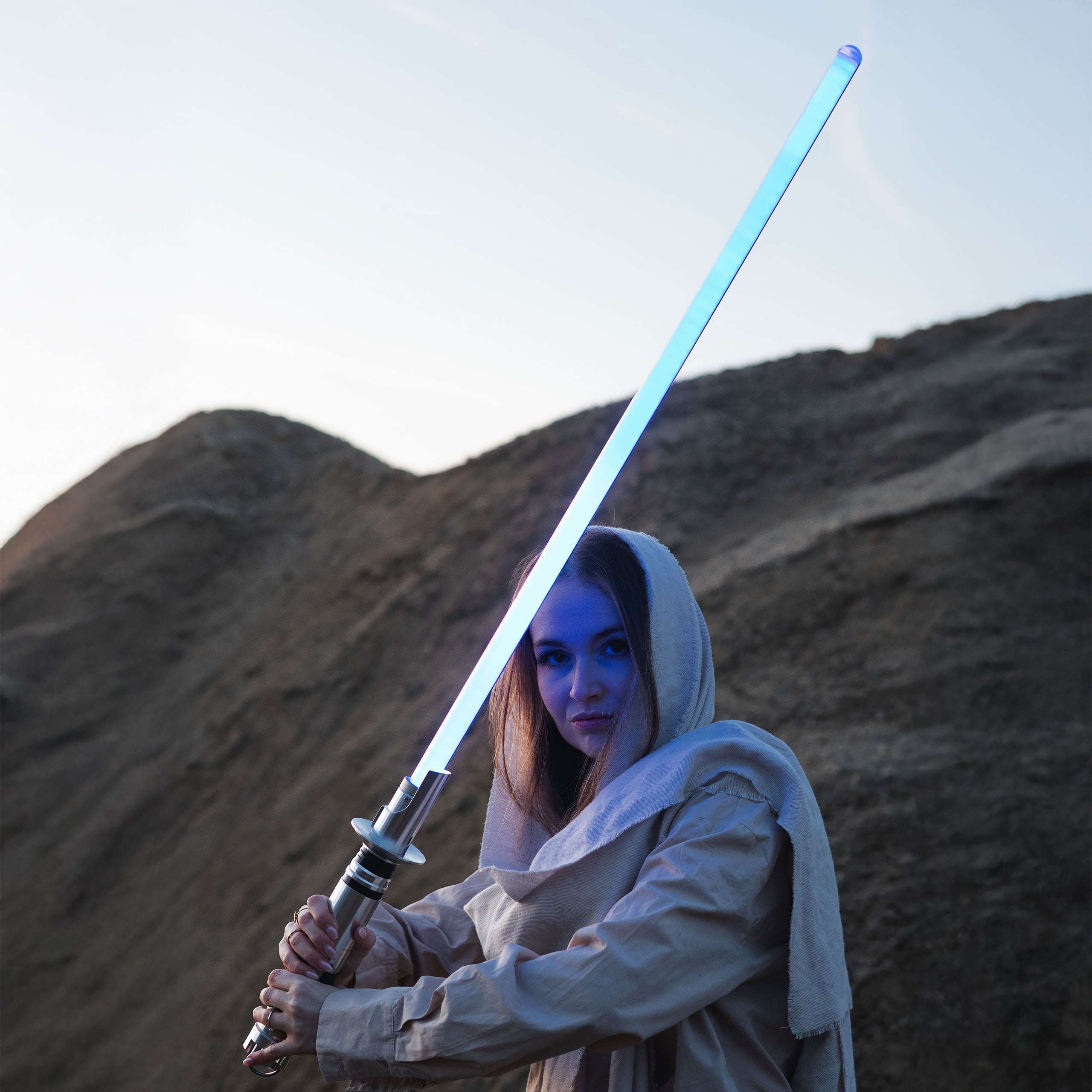 Image produit Sabre Laser Ezra Bridger Force FX Elite Black Series - Star Wars Ahsoka