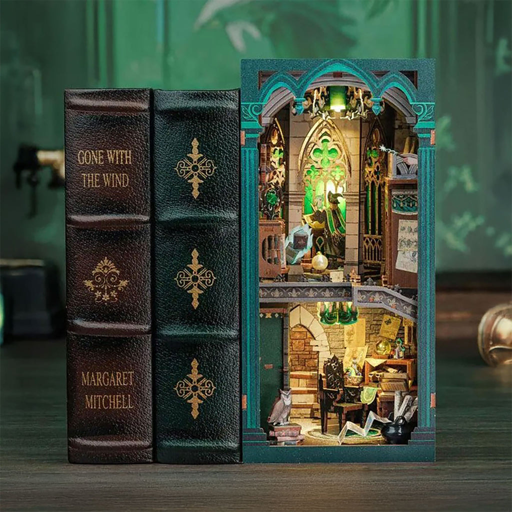 Image produit Darkness Common Room Book Nook - maquette en bois pour fans de Harry Potter