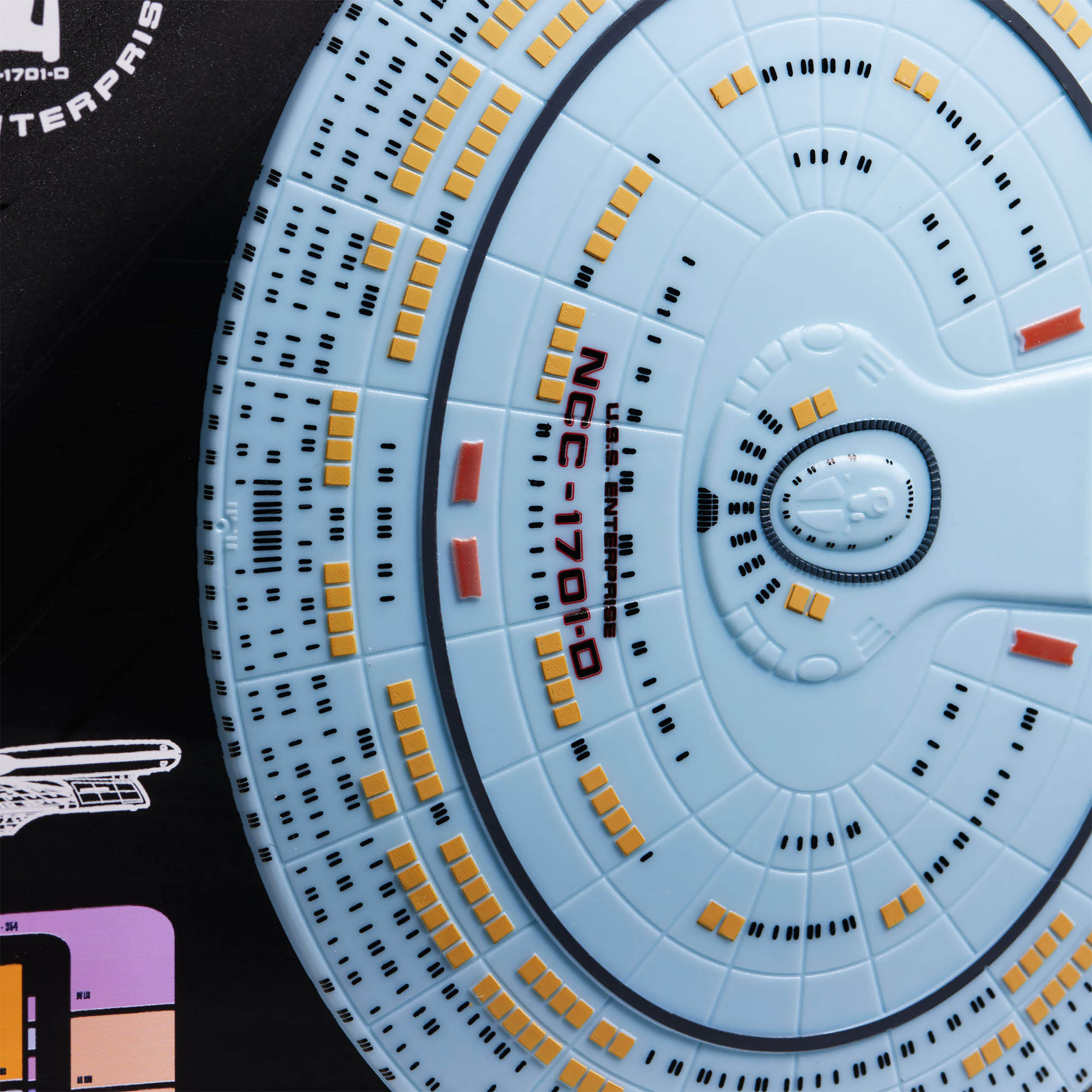 Image produit Plaque murale Enterprise NCC-1701-D avec réplique de modèle - Star Trek
