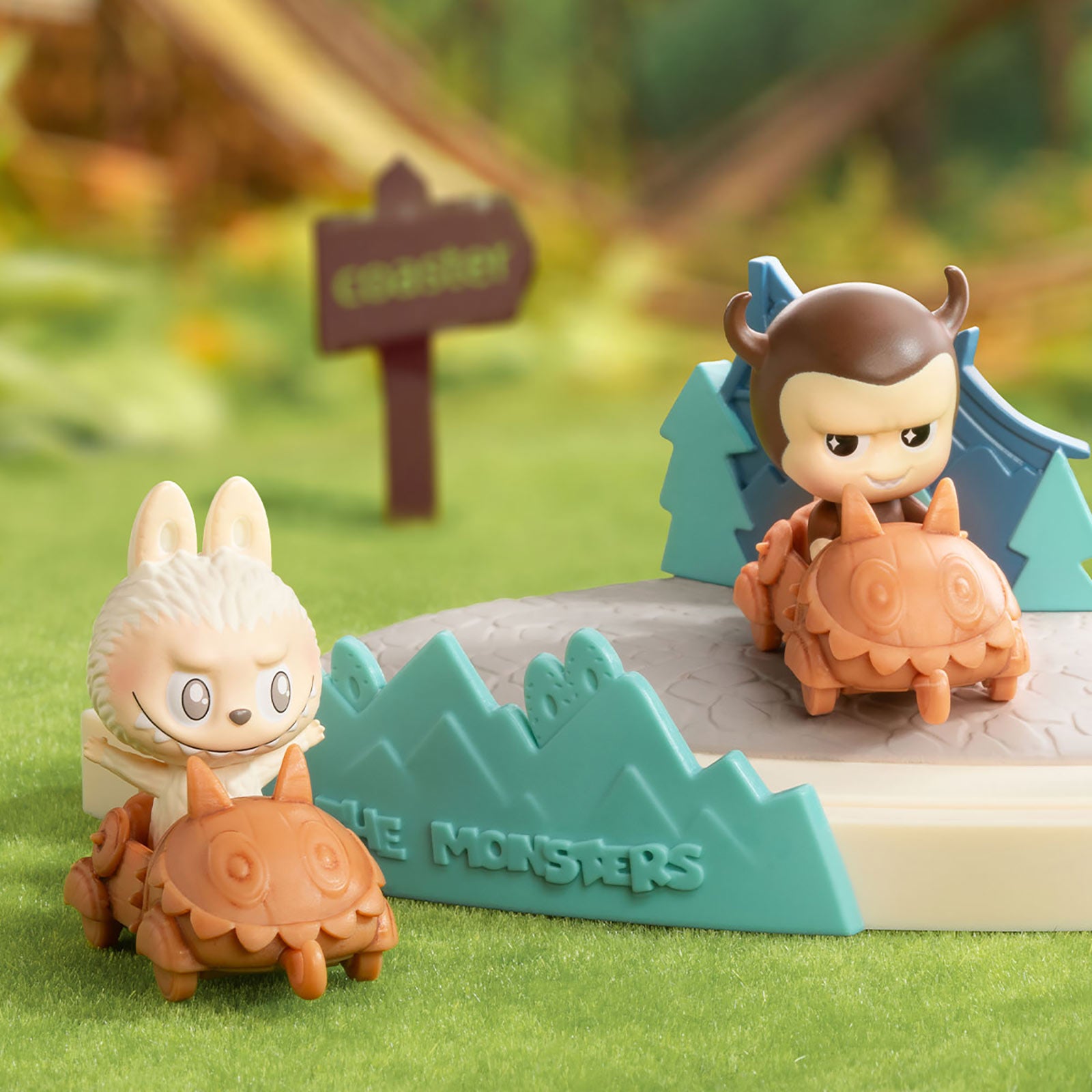 Image produit Labubu - Les Monstres jouent aux jeux Série POP MART Figurine Mystère