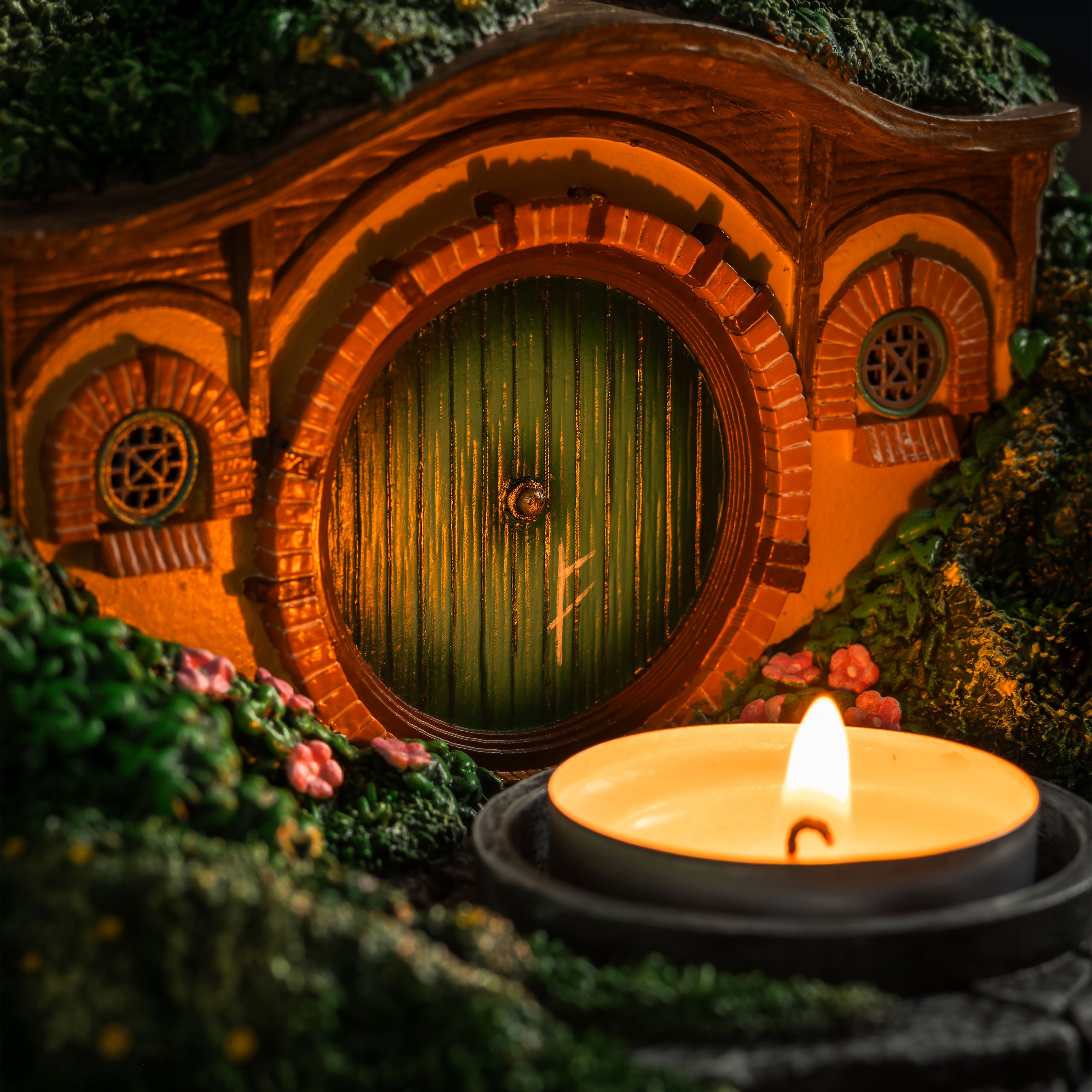 Image produit Le Seigneur des Anneaux - Porte-bougie chauffe-plat diorama Trou de Hobbit (La Comté)