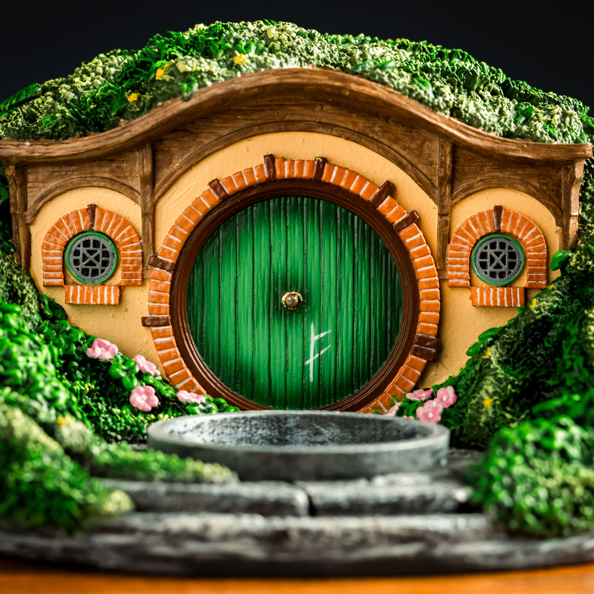 Image produit Le Seigneur des Anneaux - Porte-bougie chauffe-plat diorama Trou de Hobbit (La Comté)