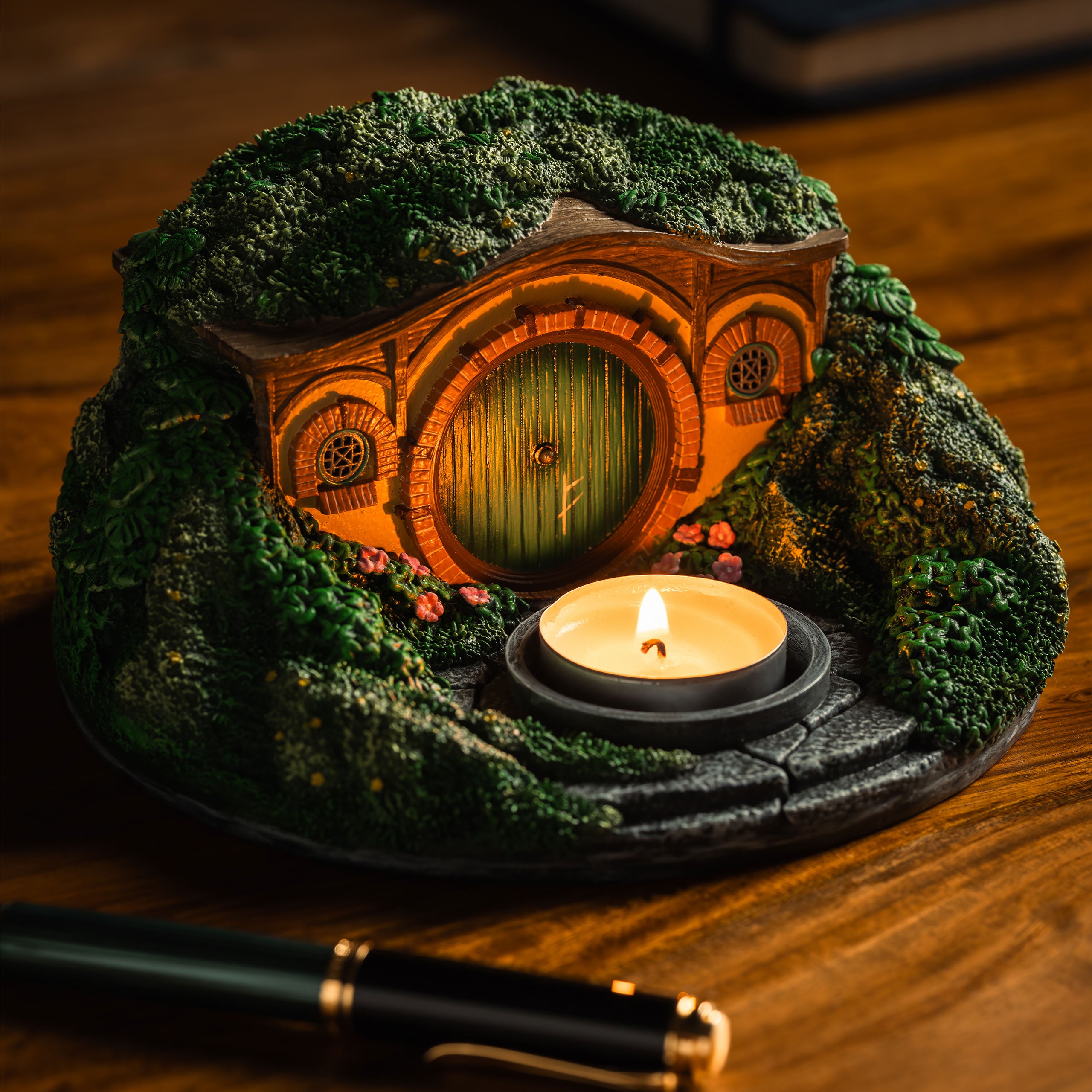 Image produit Le Seigneur des Anneaux - Porte-bougie chauffe-plat diorama Trou de Hobbit (La Comté)