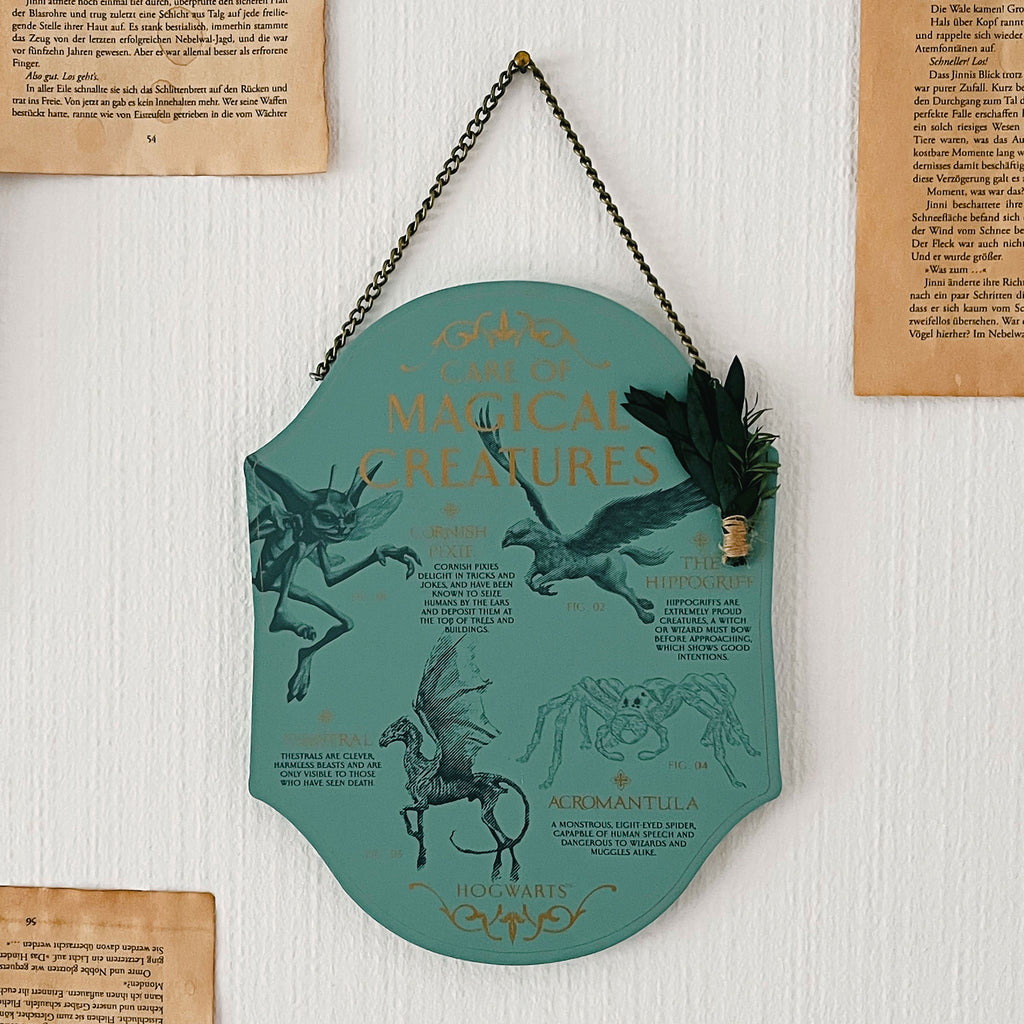 Image produit Harry Potter - Tableau mural en bois Soins aux créatures magiques