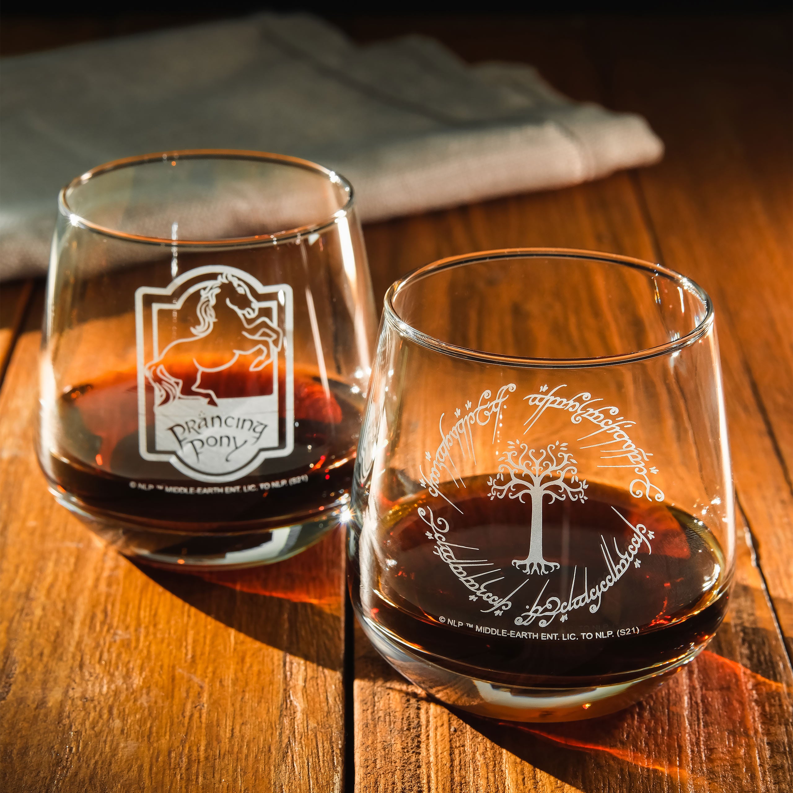 Image produit Le Seigneur des Anneaux - Le Poney Fringant & Gondor, lot de 2 verres