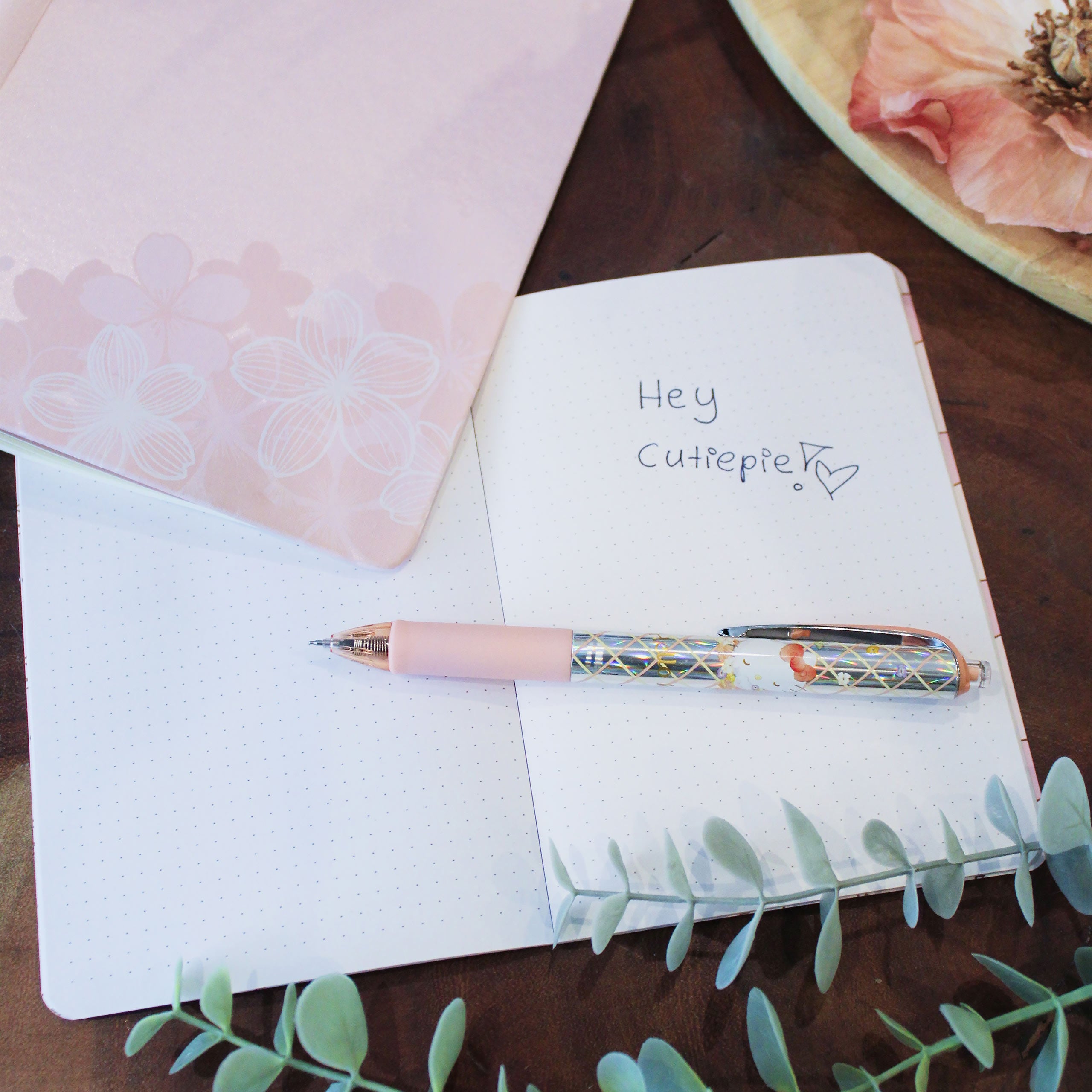 Image produit Hello Kitty & Friends – Stylo-gel Premium Mystère