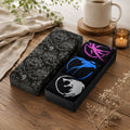 Image produit The Witcher - Lot de 3 paires de chaussettes Symbols dans une boîte cadeau