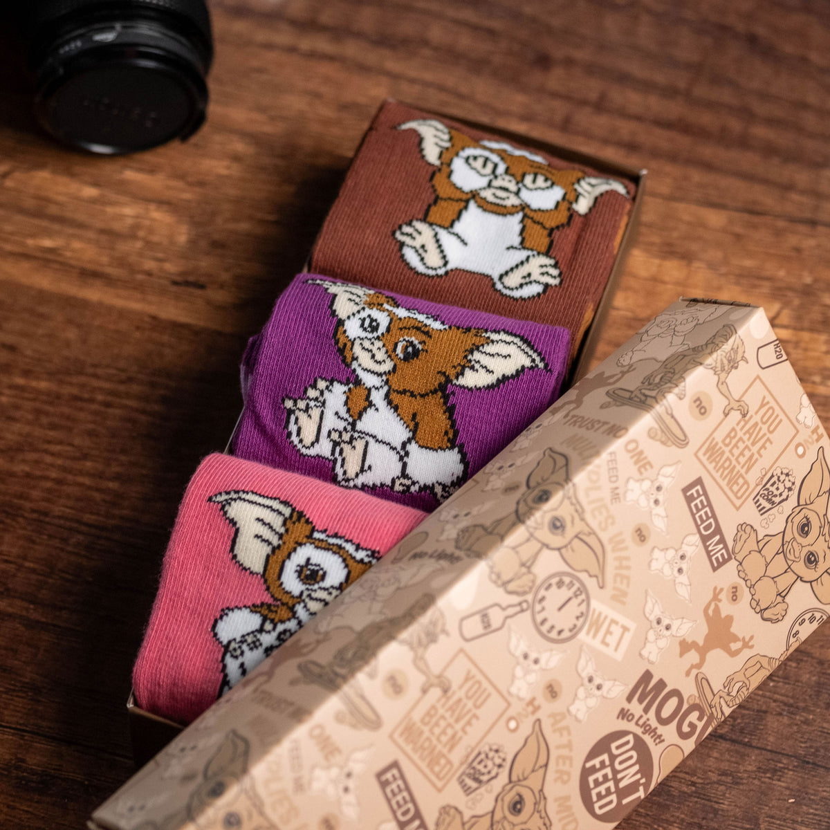 Image produit Gremlins - Lot de 3 paires de chaussettes Gizmo Emotions dans une boîte cadeau