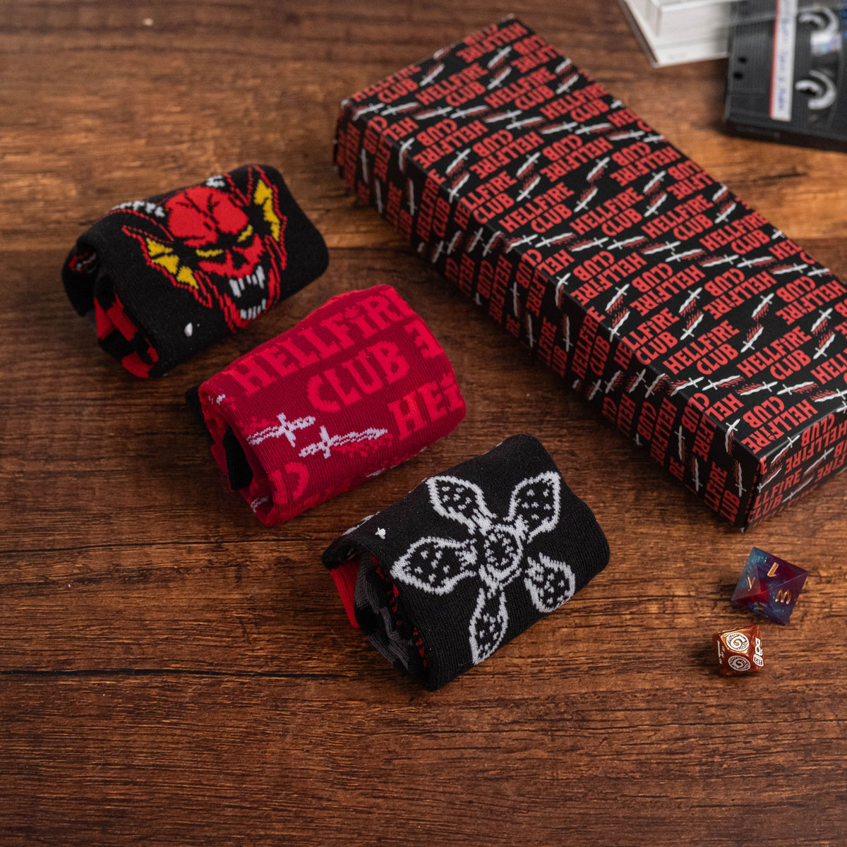 Image produit Stranger Things – Lot de 3 paires de chaussettes en boîte cadeau