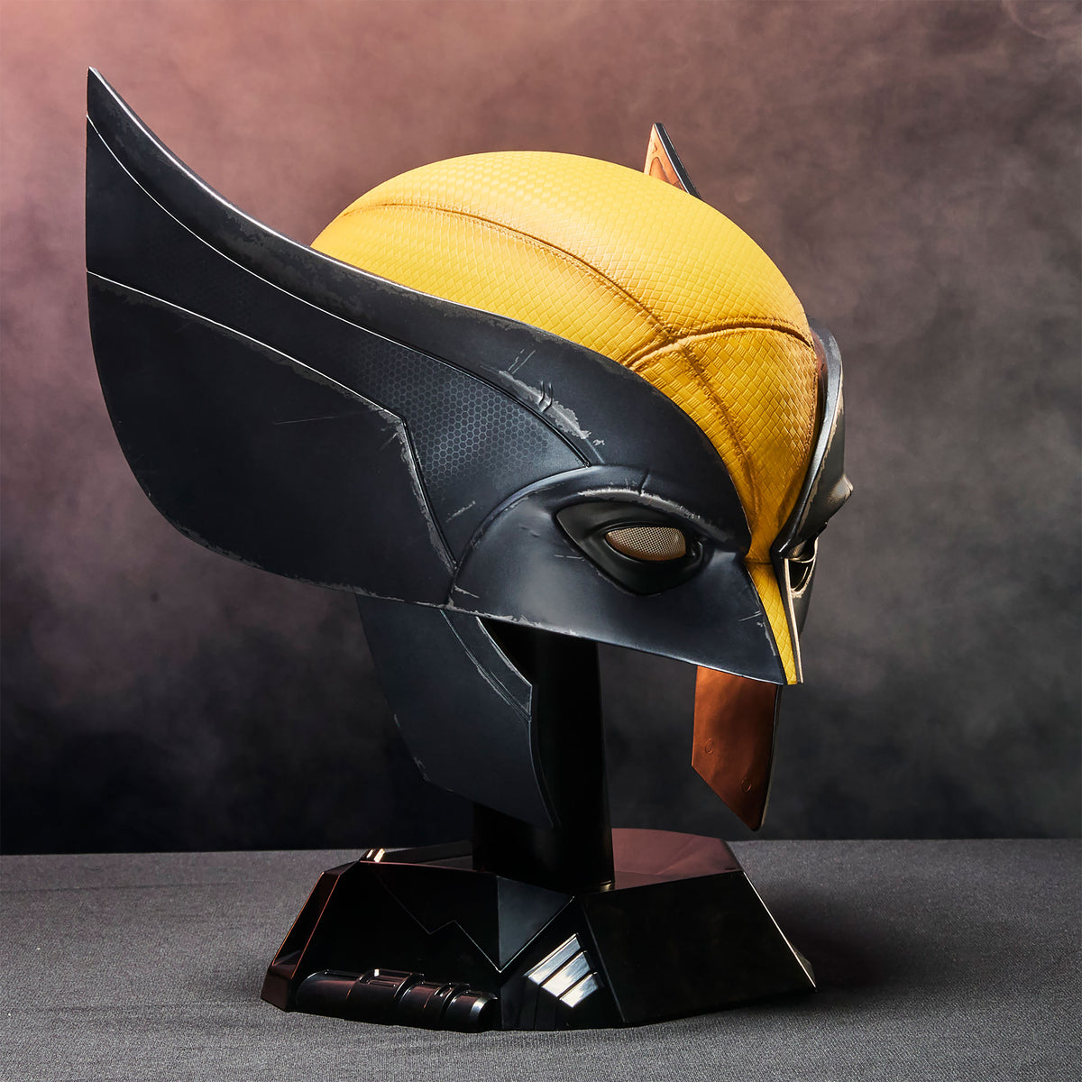 Image produit Marvel - Réplique Premium du Casque de Wolverine