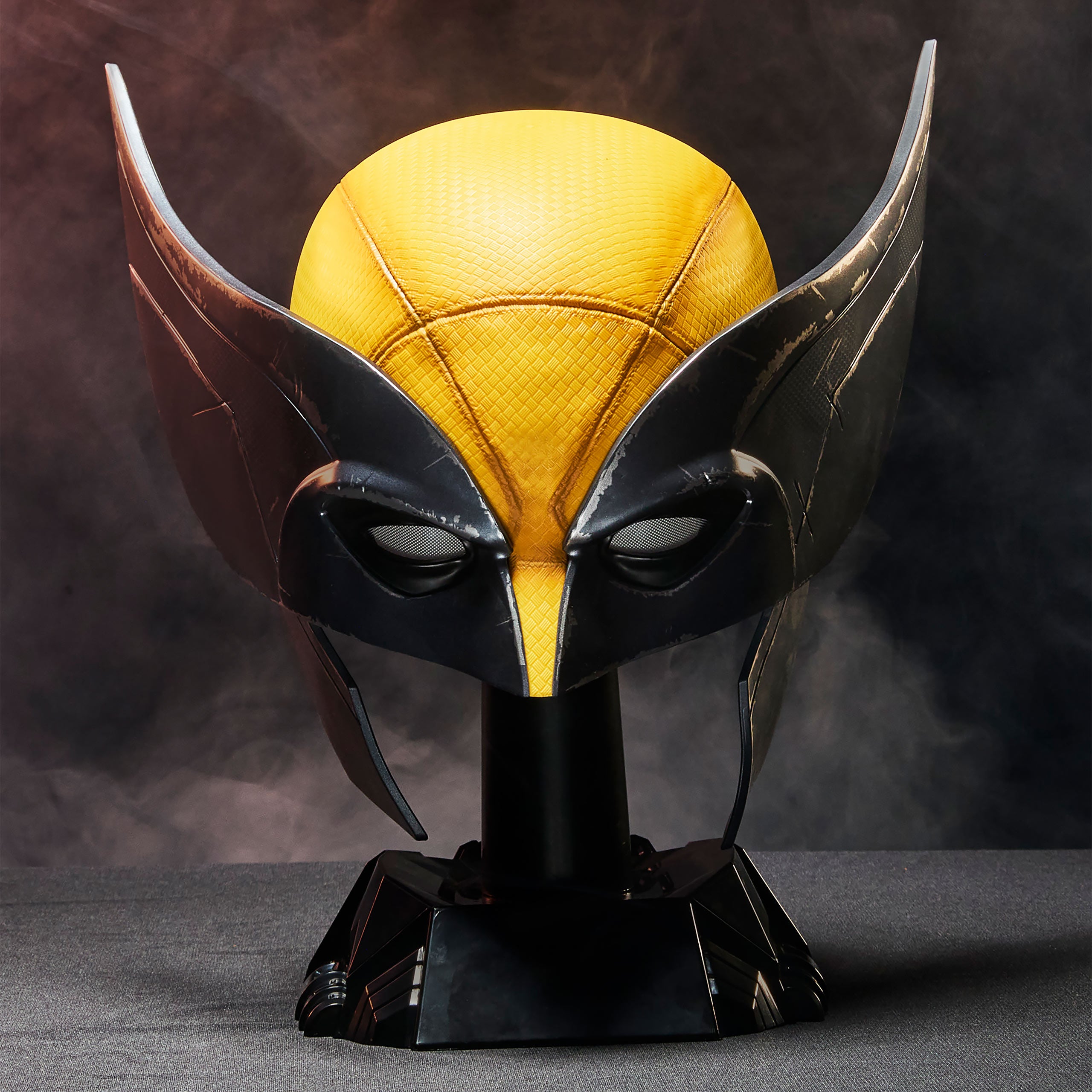 Image produit Marvel - Réplique Premium du Casque de Wolverine