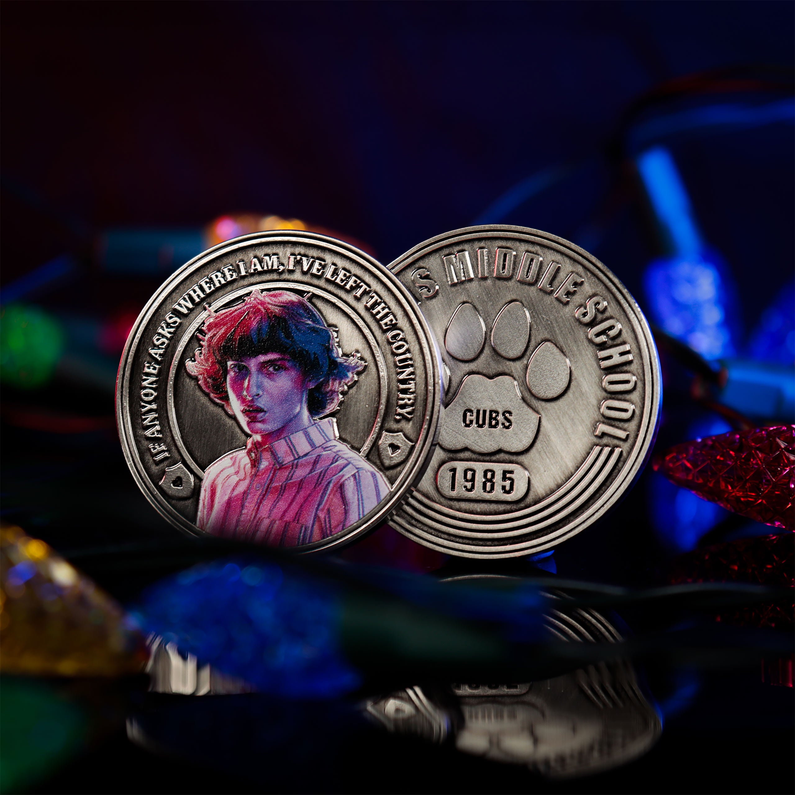 Image produit Stranger Things - Album de pièces de collection Hawkins Middle School