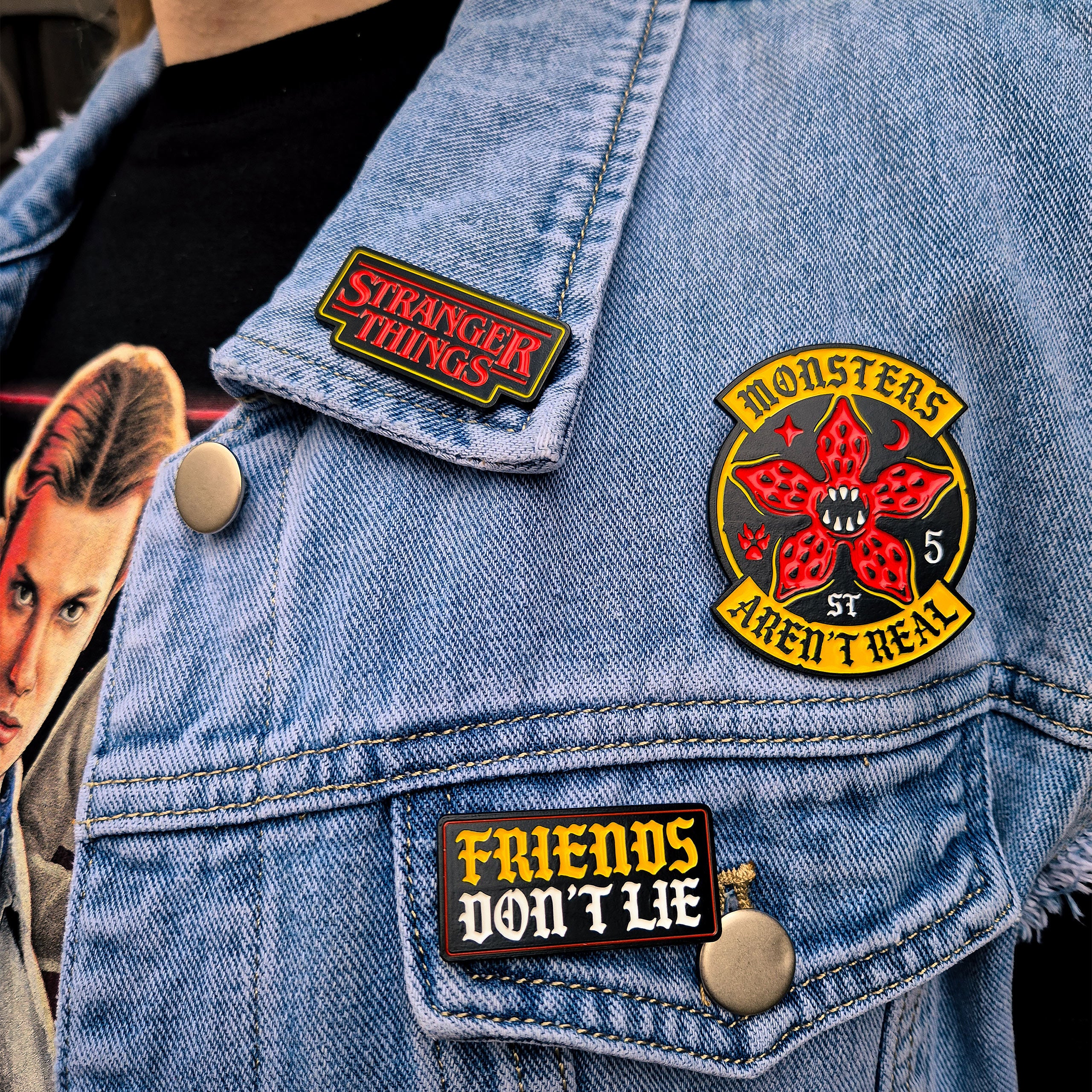 Image produit Stranger Things - Friends Pins set de 3