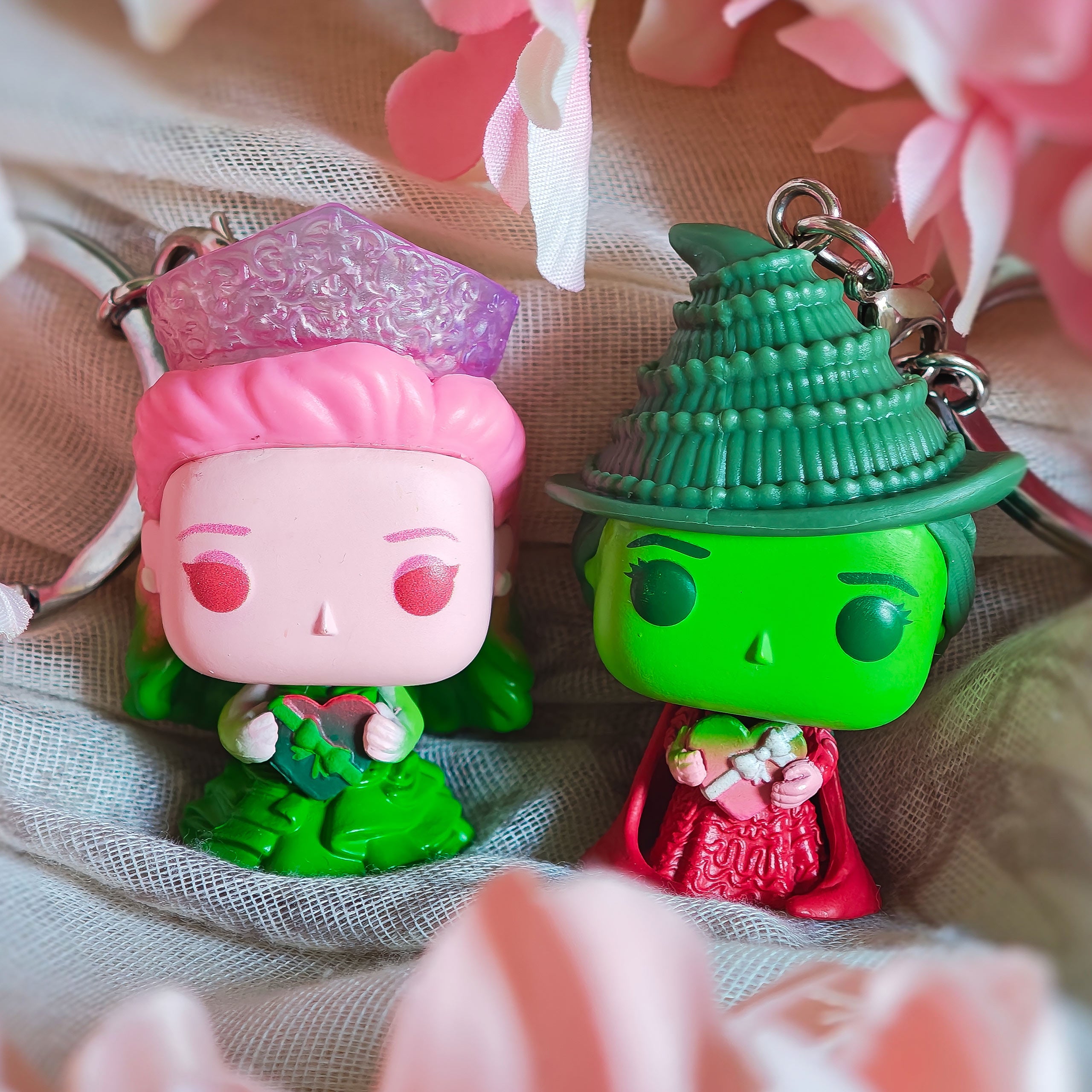 Image produit Wicked - Glinda et Elphaba (Ombre) porte-clés Funko Pop set de 2