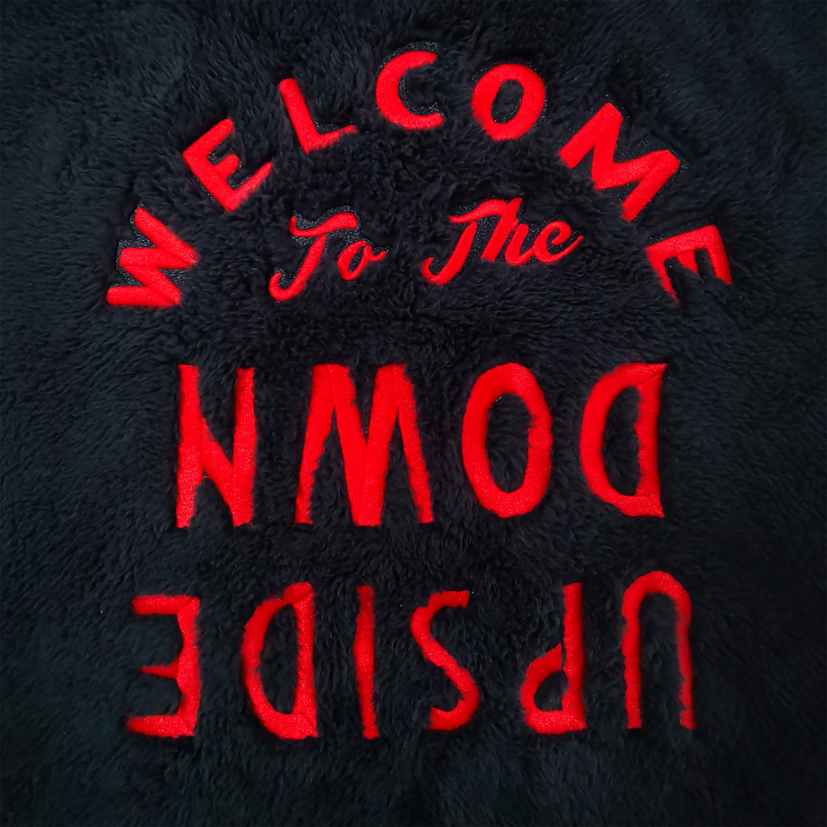 Image produit Stranger Things - Peignoir avec logo
