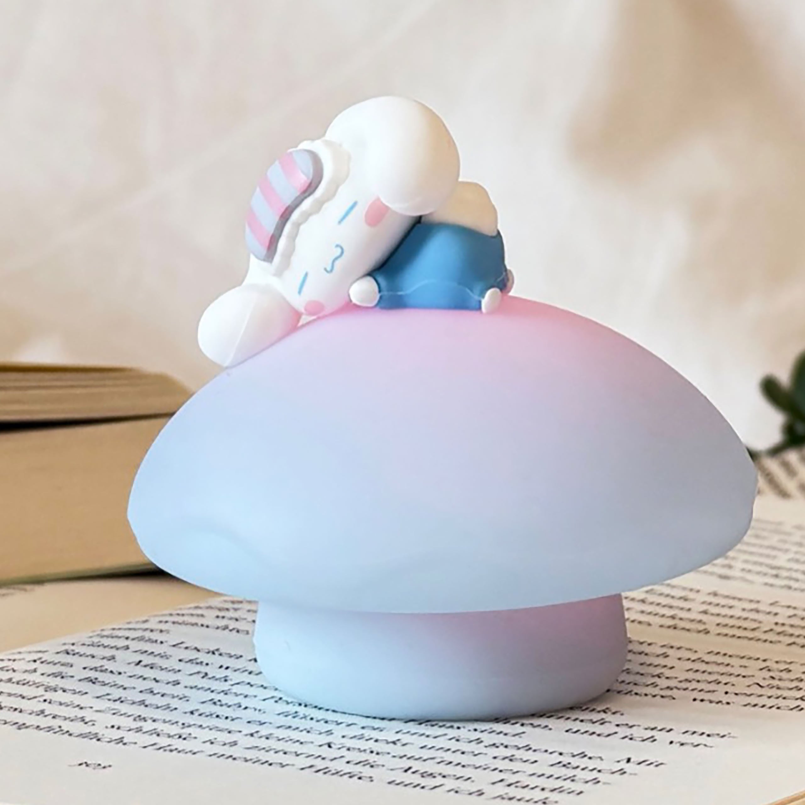 Image produit Hello Kitty and Friends - Figurine mystère YuMe Little Mushroom veilleuse