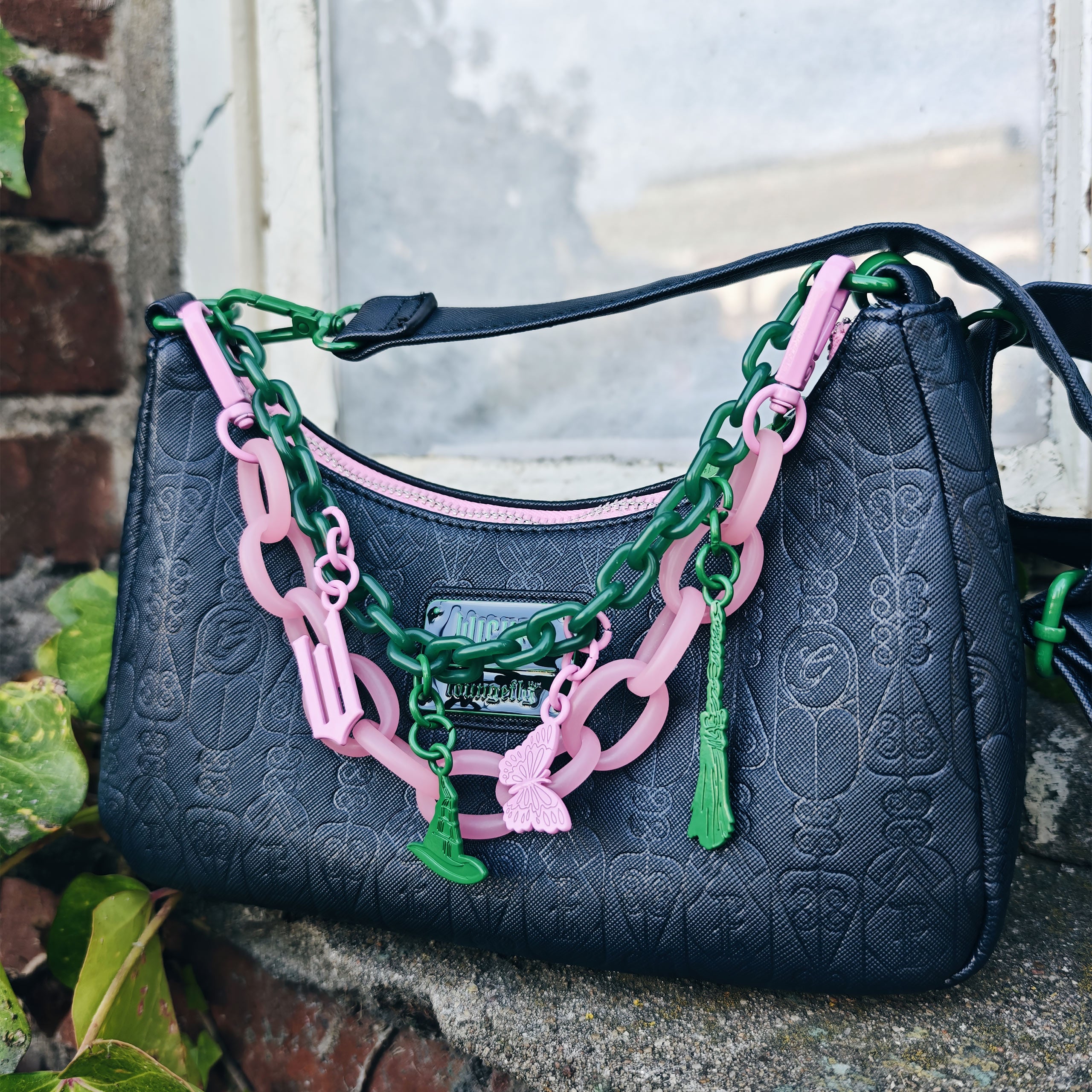 Image produit Wicked - Sac bandoulière avec breloques