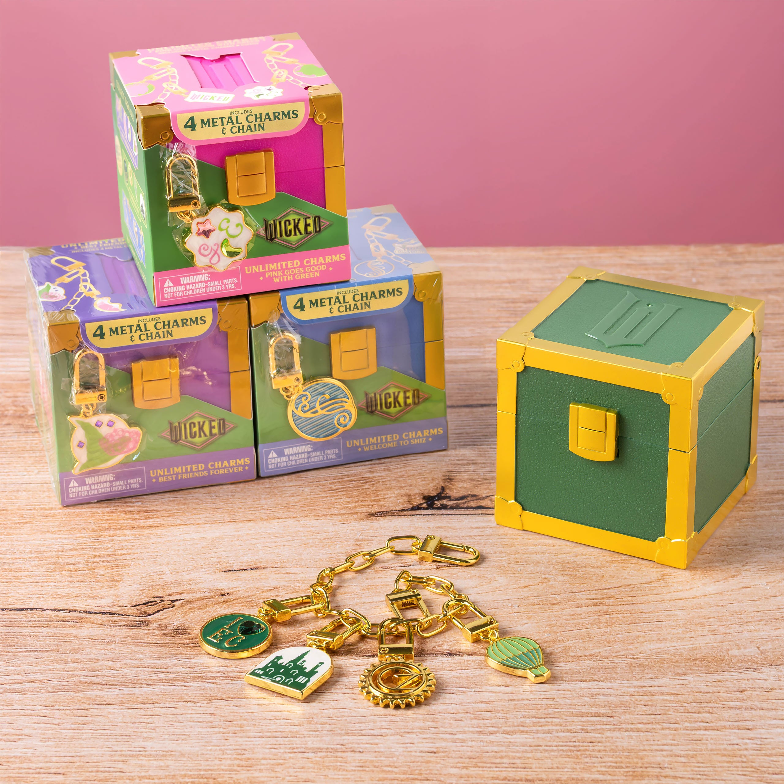 Image produit Wicked - Bracelet à charms Emerald City dans coffret valise