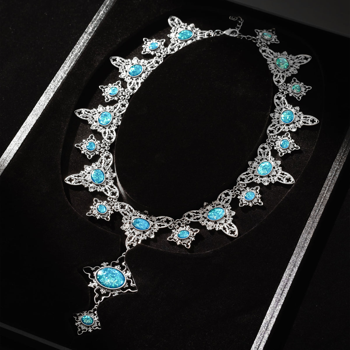 Image produit Harry Potter - Réplique du collier d’opale maudit
