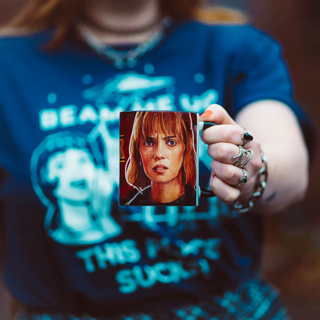 Image produit Mug Robin - Stranger Things Saison Finale