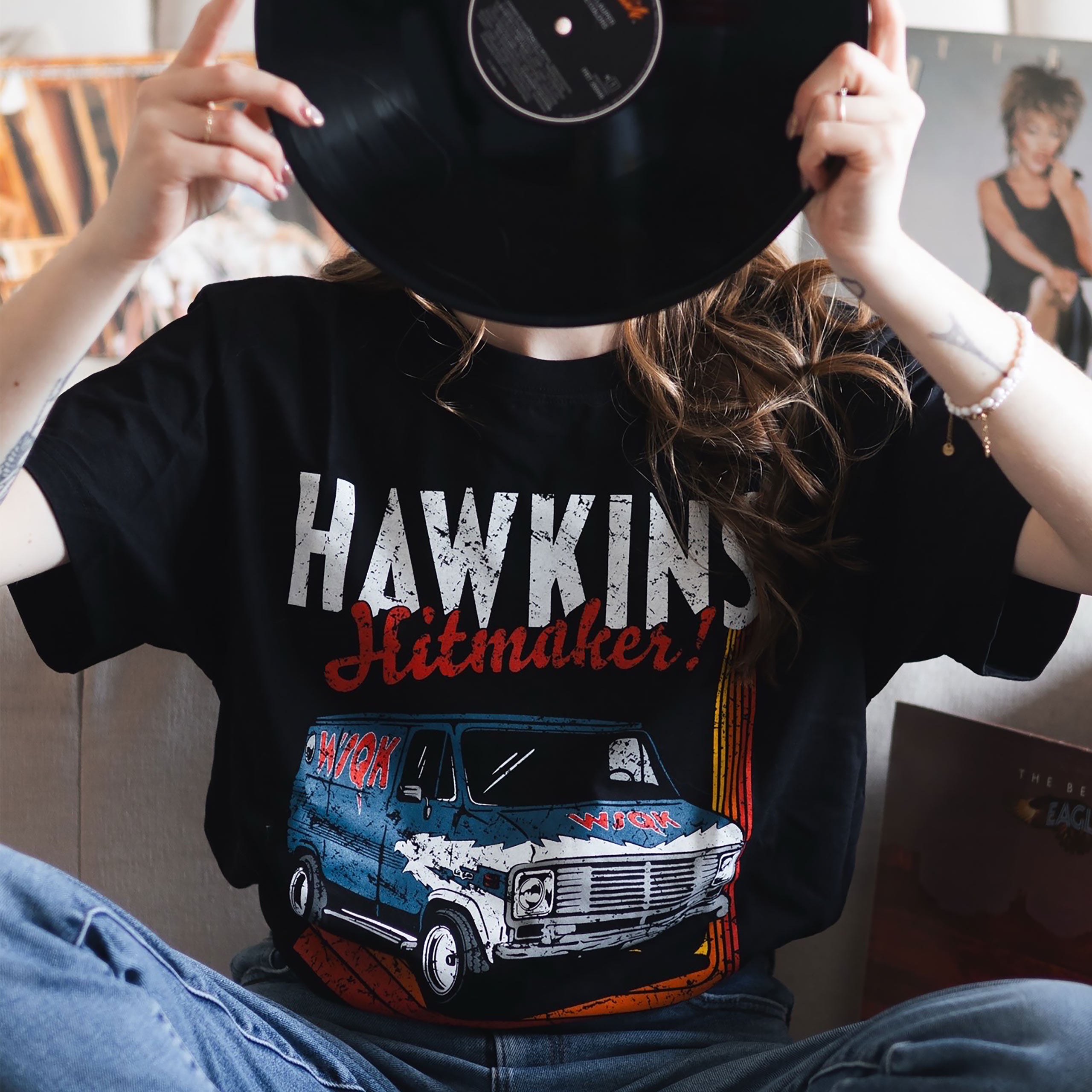 Image produit Stranger Things - T-shirt WSQK Hawkins Hitmaker