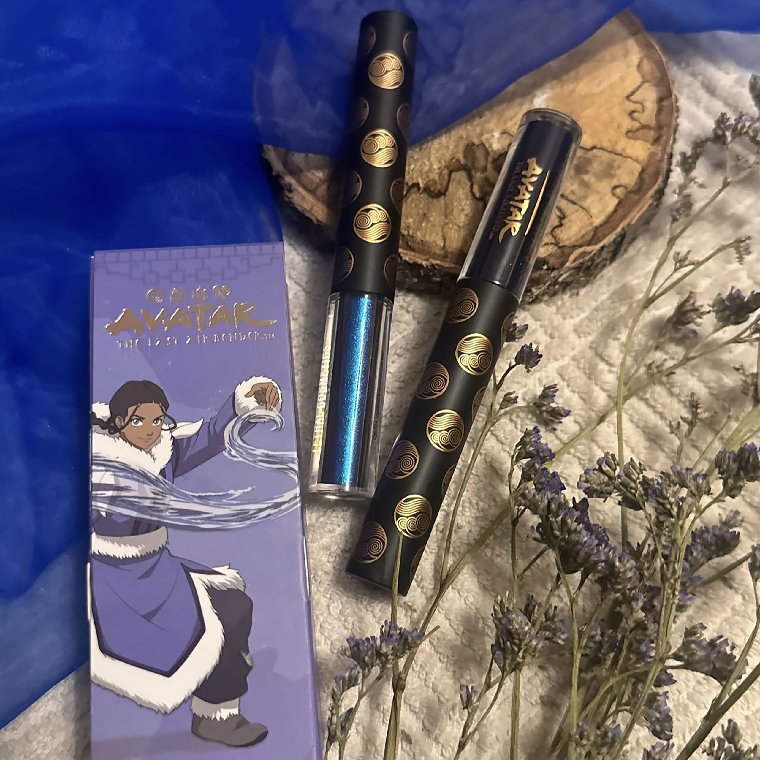 Image produit Avatar: Le dernier maître de l’air – Set de 2 eyeliners Katara