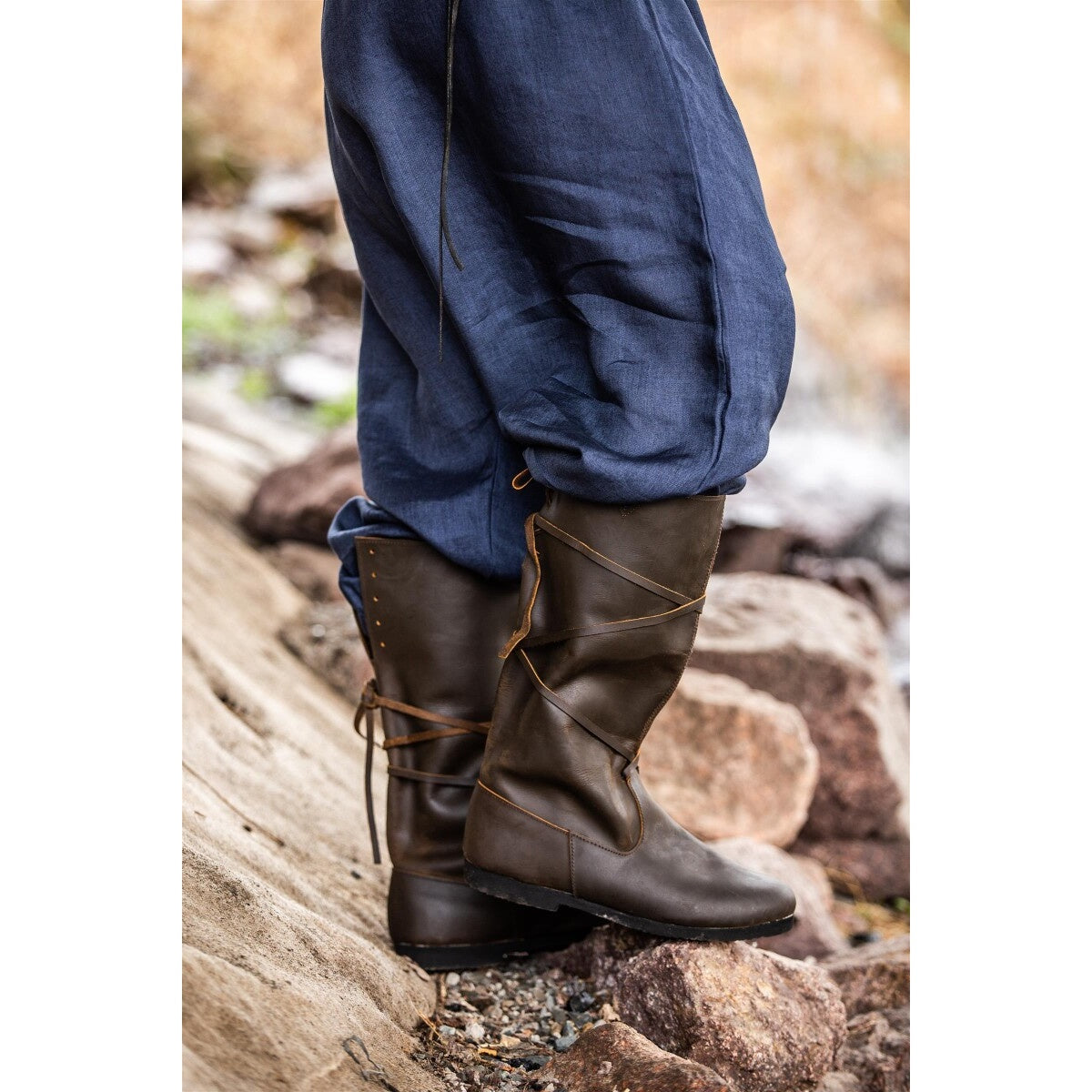 Image produit Bottes médiévales Ole en cuir nubuck marron