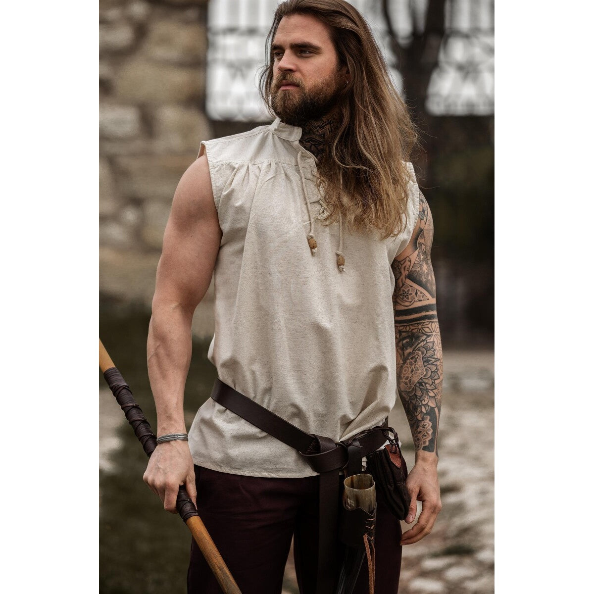 Image produit Chemise médiévale à col montant lacée Louis sans manches beige