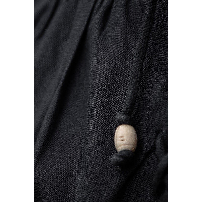 Image produit Chemise médiévale à col montant lacée Louis sans manches noire