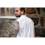 Image produit Chemise médiévale à col montant lacée Louis sans manches blanc