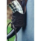 Image produit Support médiéval en cuir pour corne à boire avec nœuds celtiques