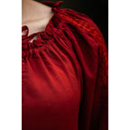 Image produit Blouse médiévale avec dentelle Bettina rouge