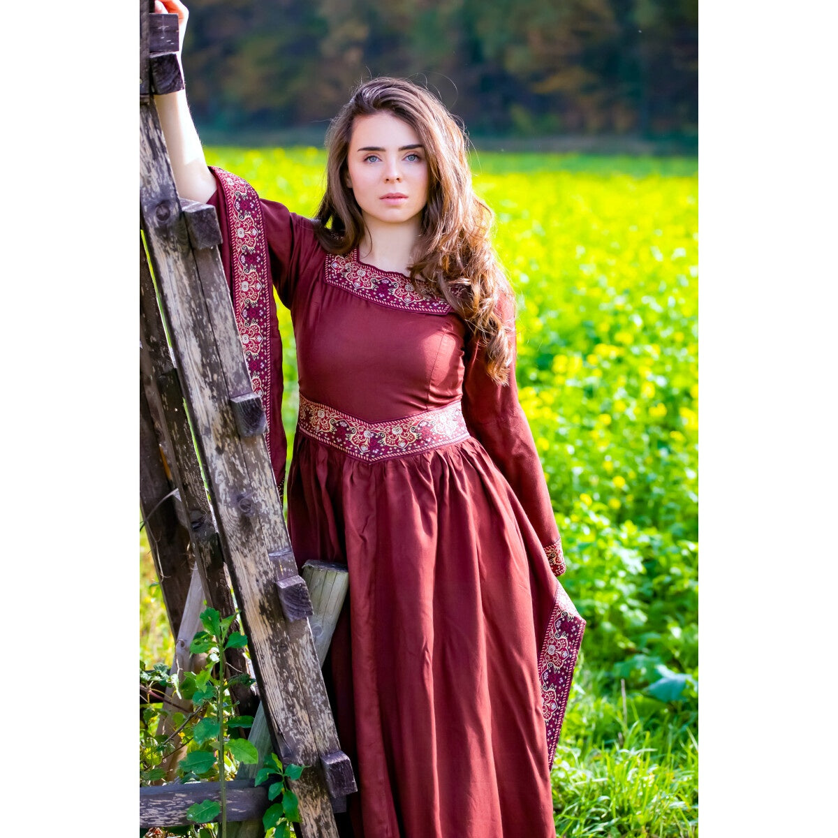 Image produit Robe médiévale Katharina rouge