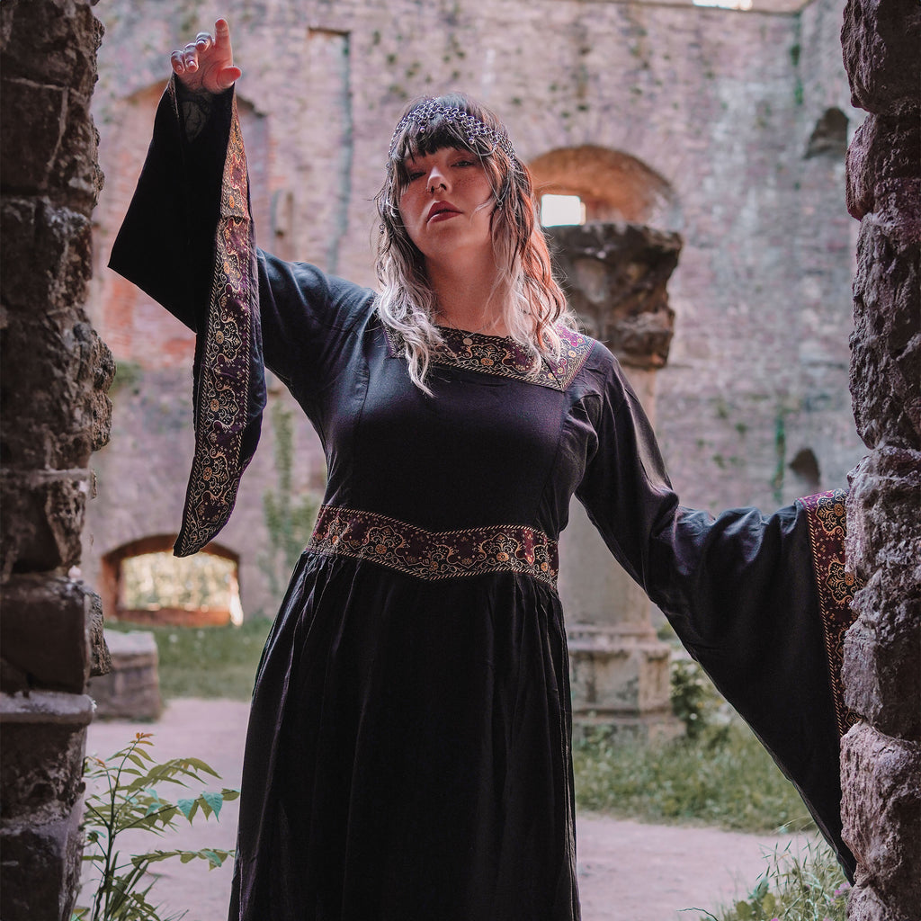 Image produit Robe médiévale Katharina noire