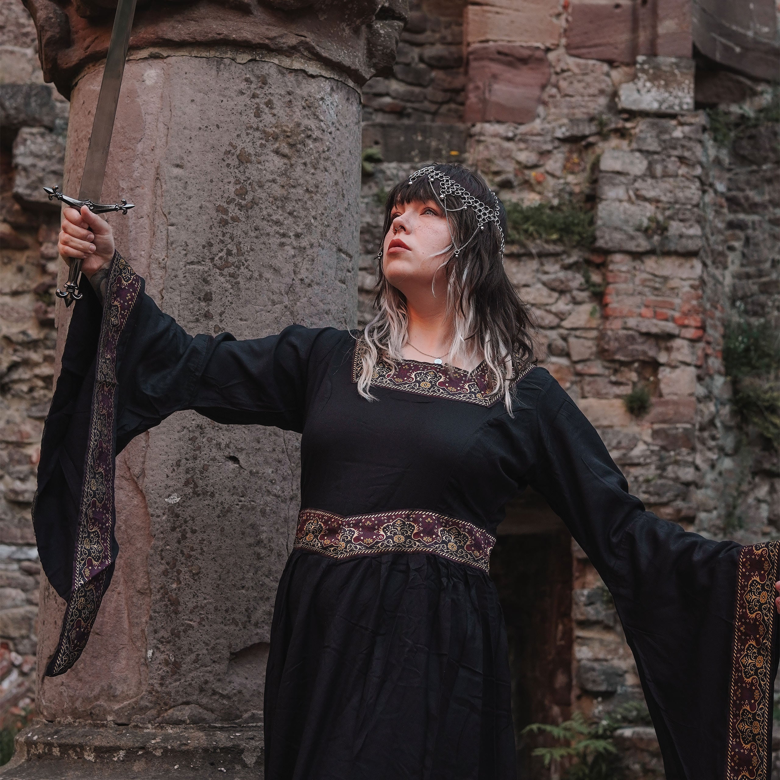 Image produit Robe médiévale Katharina noire