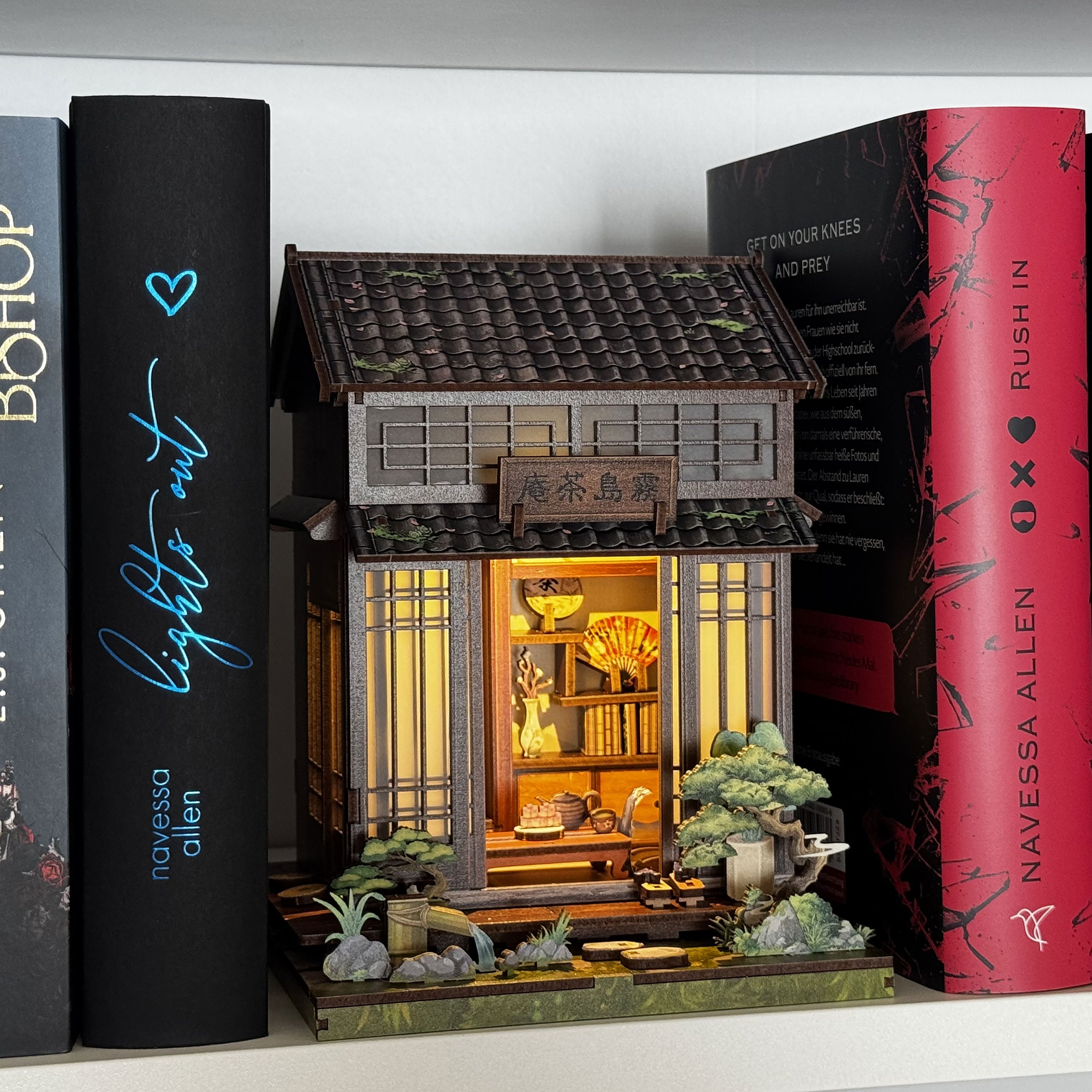 Image produit CuteBee - Kirishima Cha-an maison miniature Book Nook kit de modèle