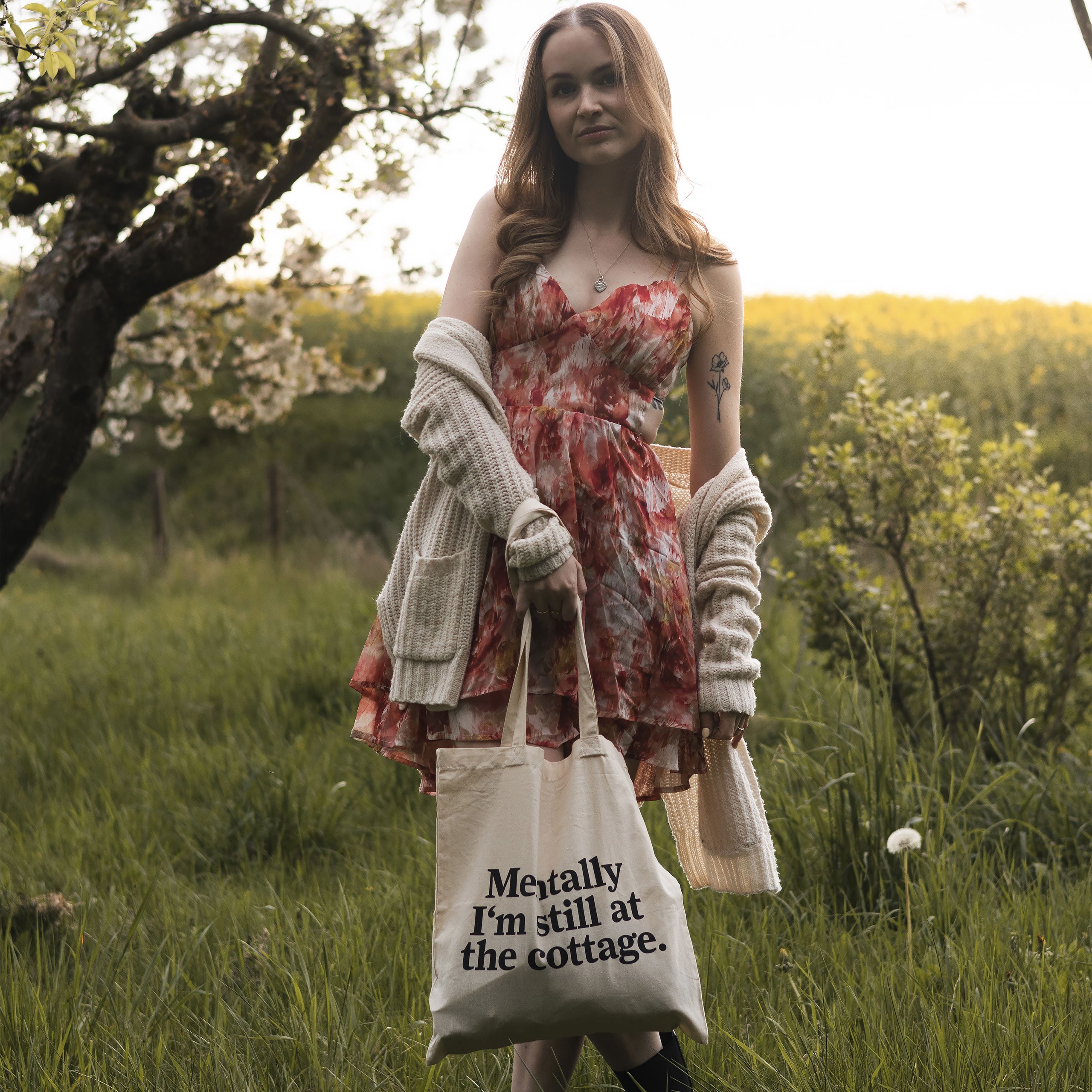 Image produit Sac en toile Still at the Cottage pour fans de Heated Rivalry