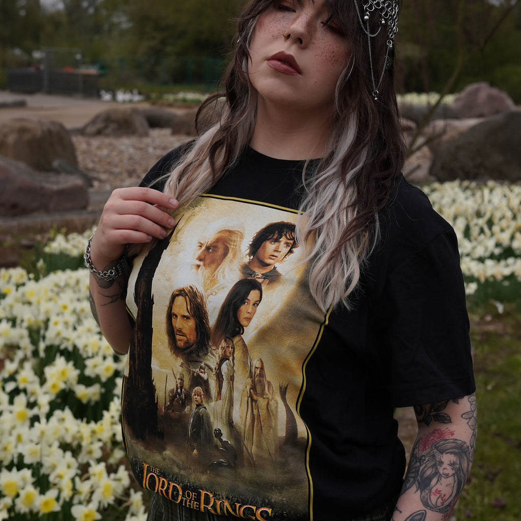 Image produit T-shirt Poster Les Deux Tours - Le Seigneur des Anneaux
