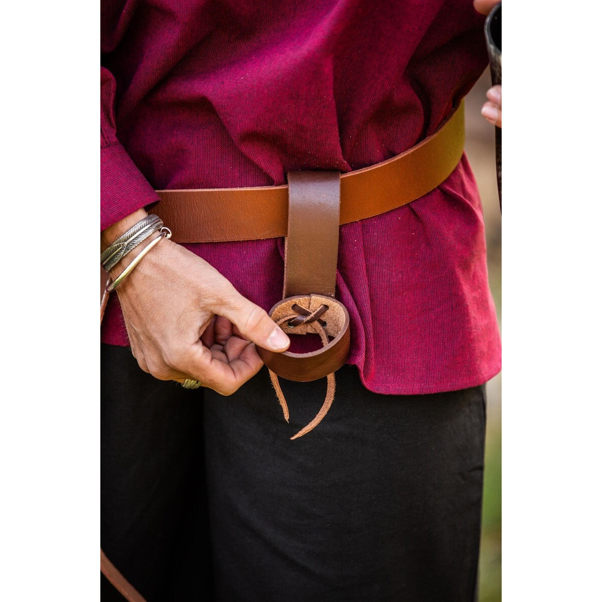 Image produit Porte-cor en cuir médiéval