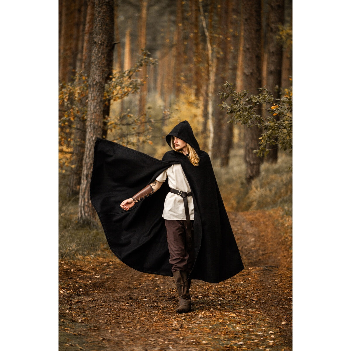 Image produit Cape médiévale à capuche Thorian laine noir