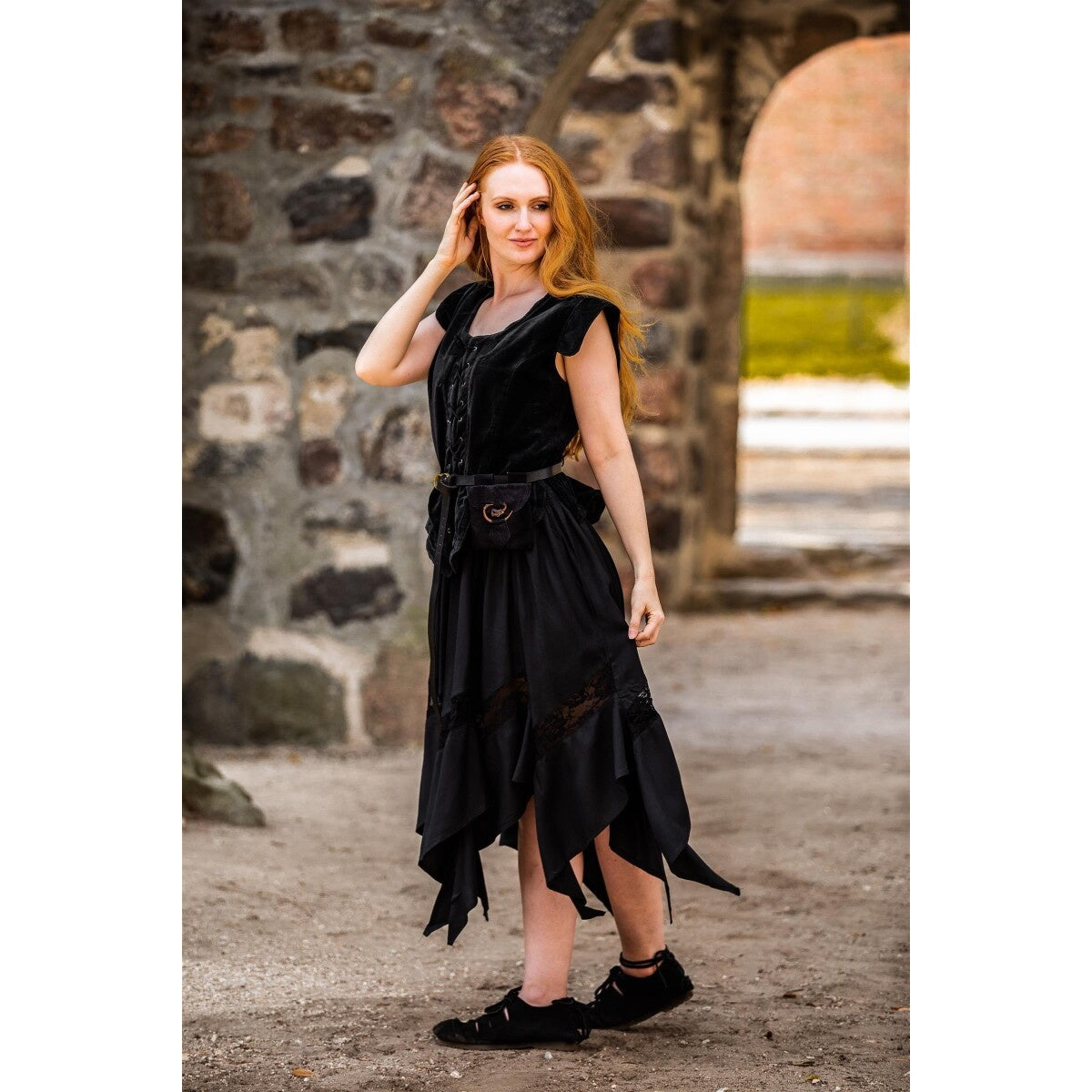 Image produit Gilet corset médiéval en velours Adrienne noir