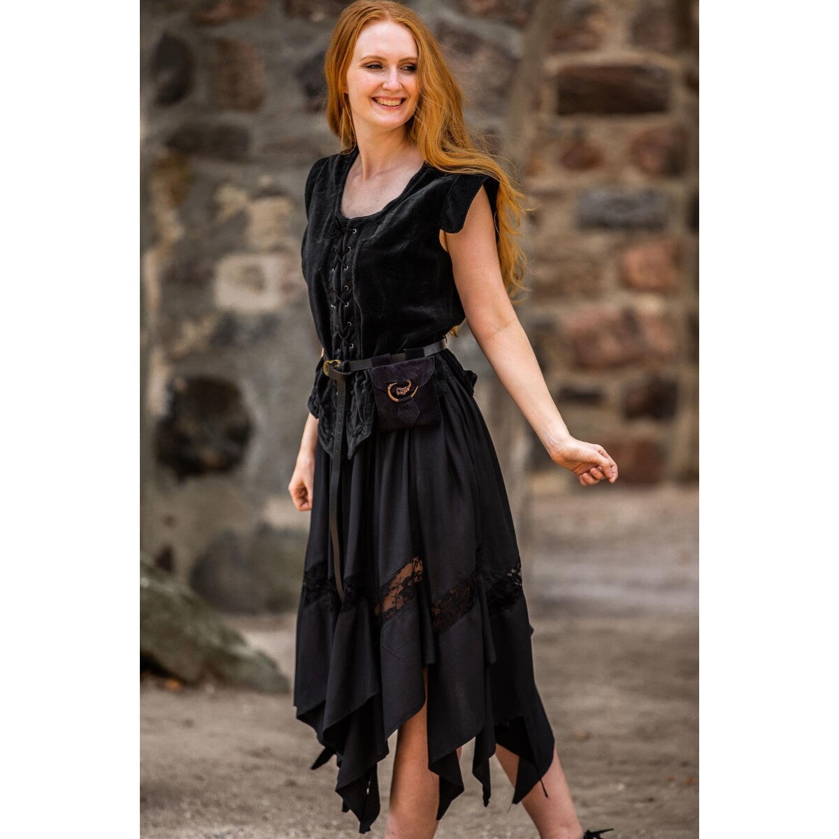 Image produit Gilet corset médiéval en velours Adrienne noir